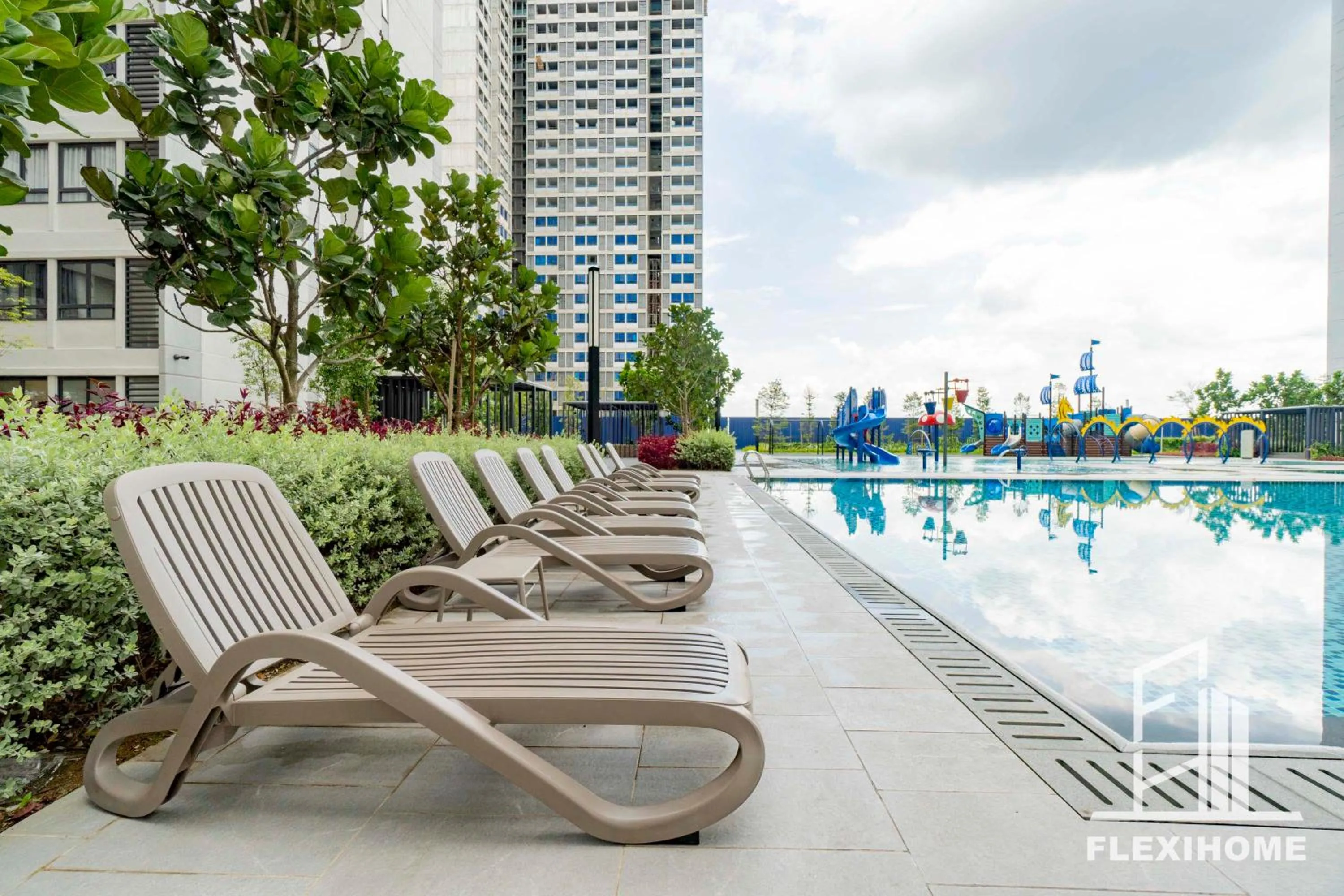 Swimming pool in KLIA-KLIA 2, Comfy Studio, Horizon Suites Sepang-Dengkil by Flexihome-MY