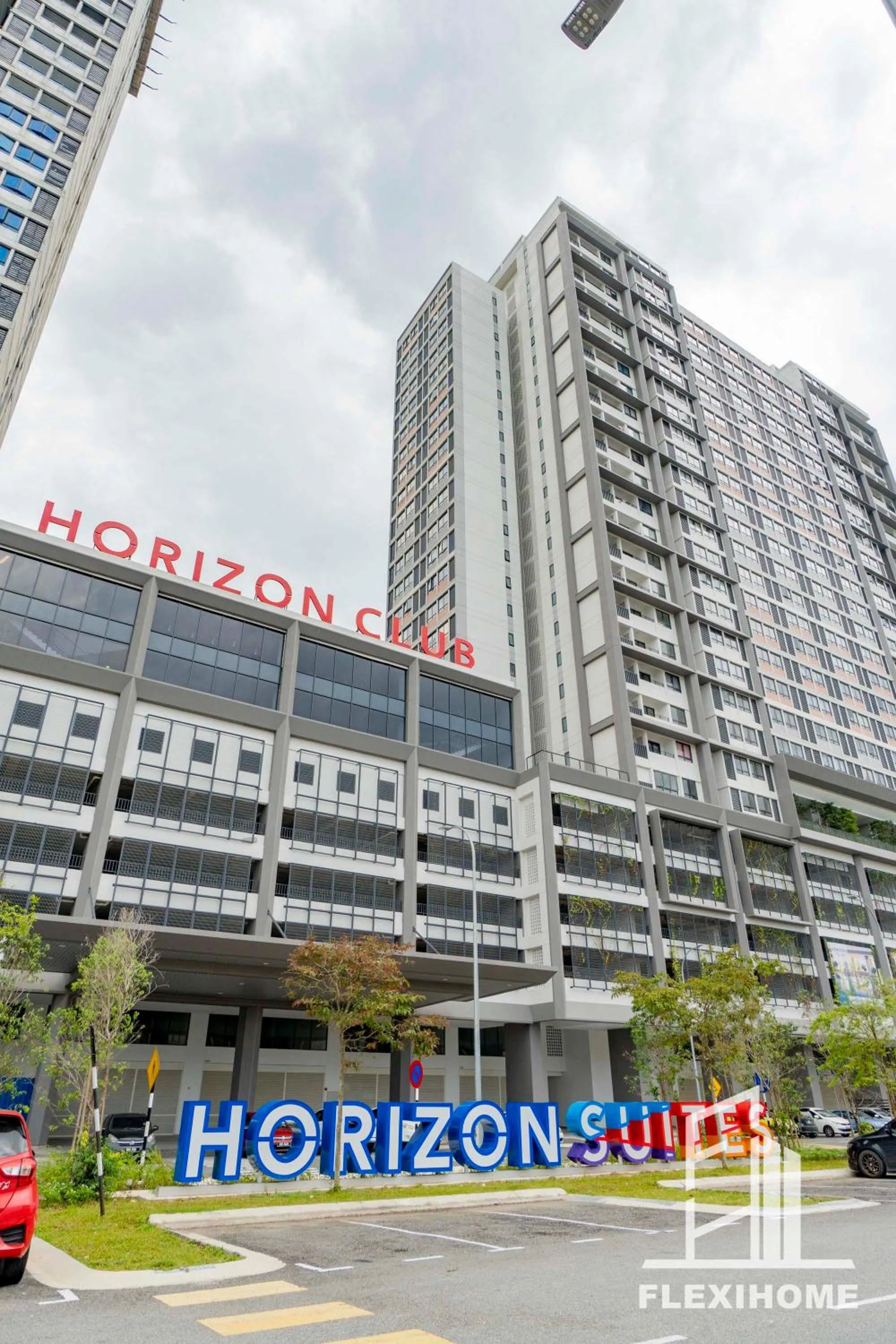 Property building in KLIA-KLIA 2, Comfy Studio, Horizon Suites Sepang-Dengkil by Flexihome-MY