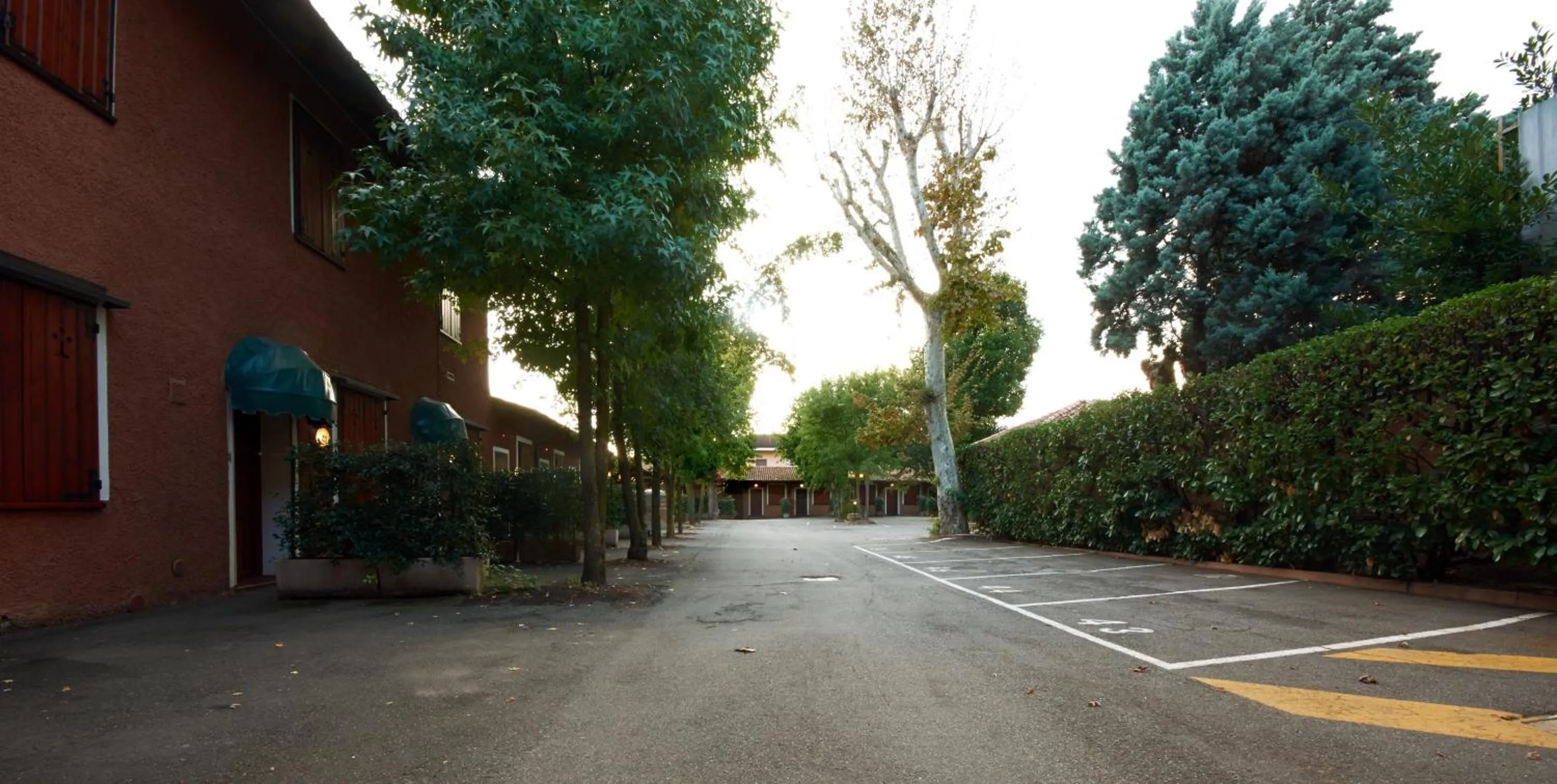 Neighbourhood in Motel Hotel Charlie