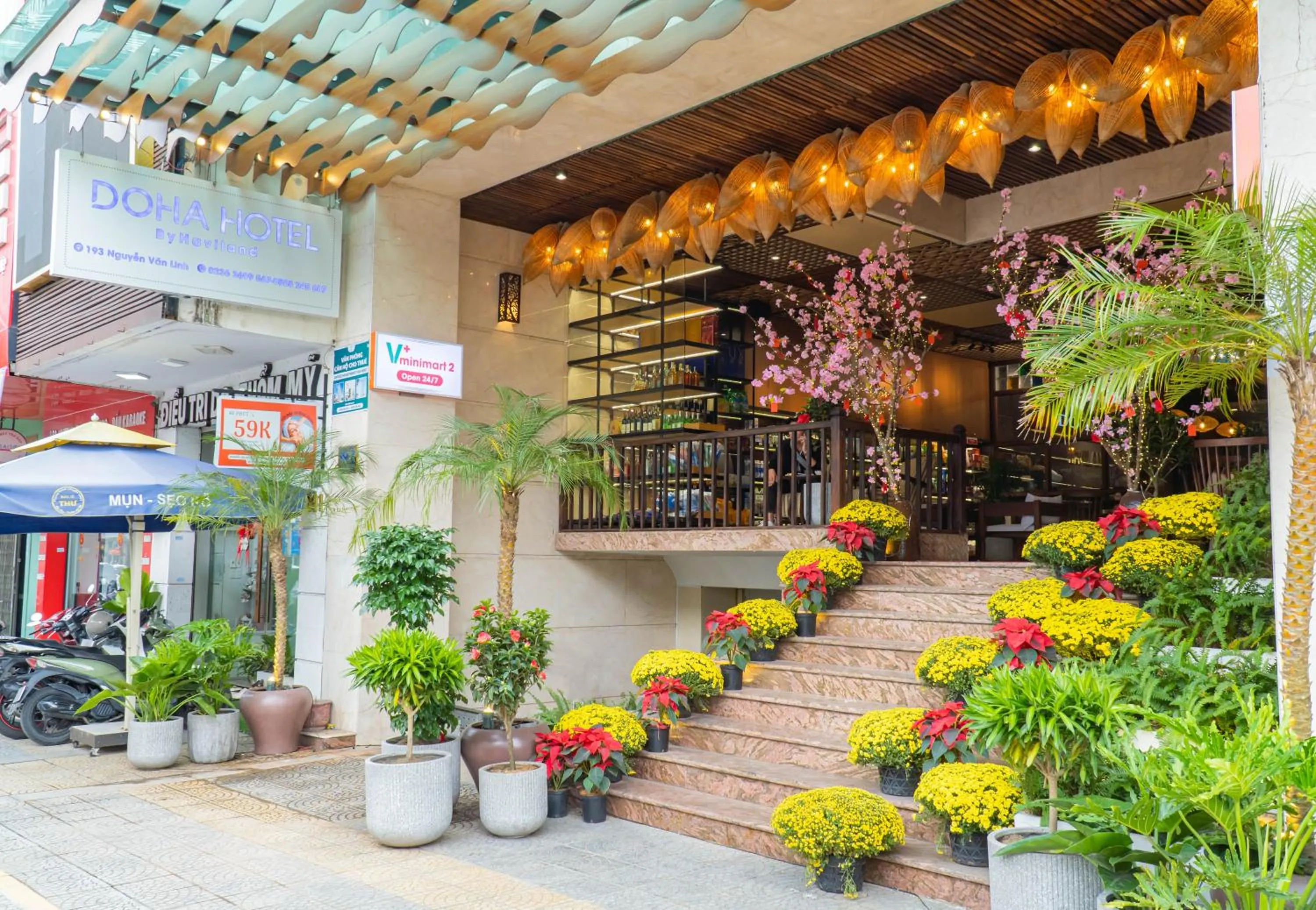 Facade/entrance in Doha Central Bliss Danang Hotel by Haviland