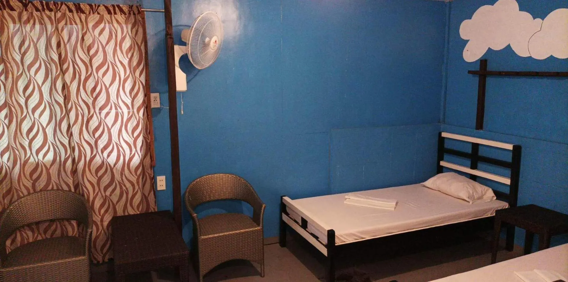 Bedroom, Bed in Tori's Backpacker's Paradise