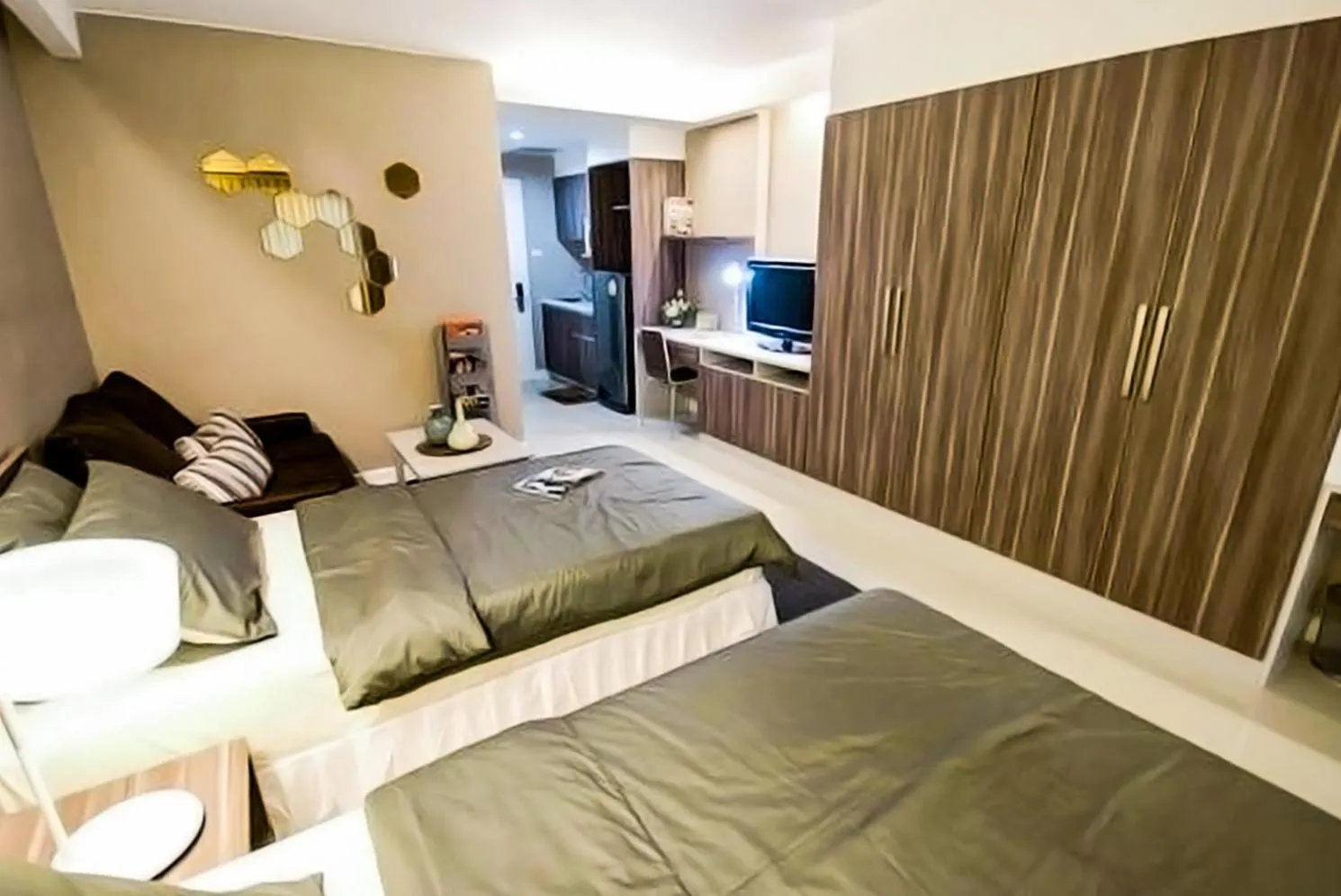 Photo of the whole room, Bed in Jpark Residences at Thammasat Rangsit
