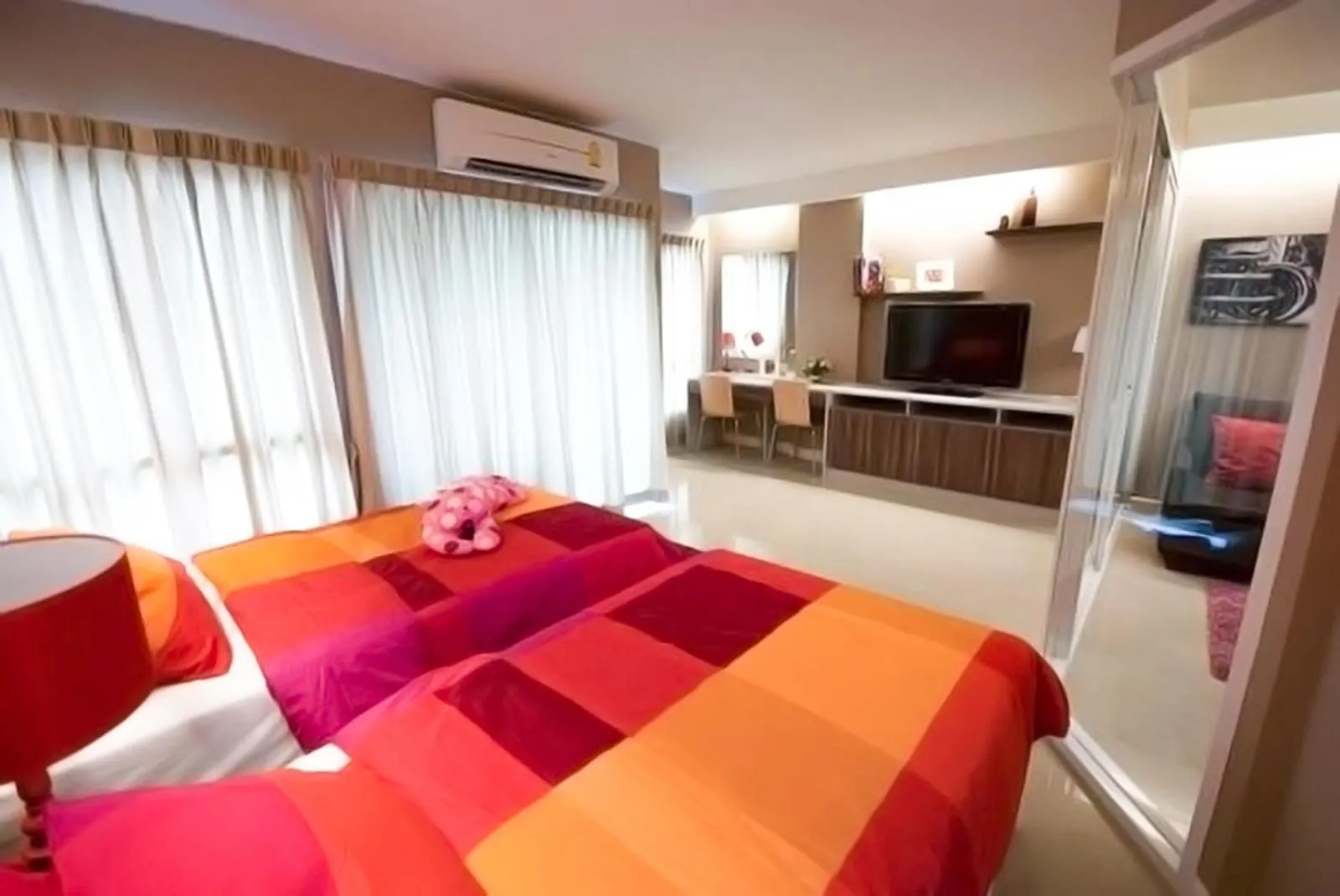 Photo of the whole room, Bed in Jpark Residences at Thammasat Rangsit