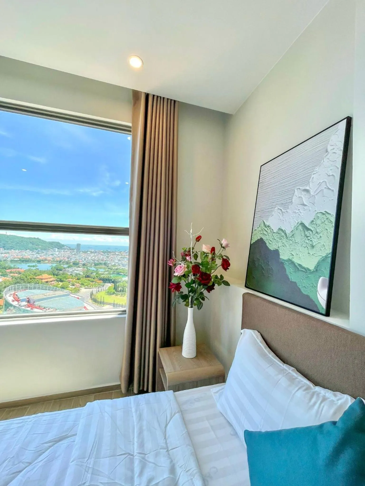 Bed in The Sóng - Miam Vungtau Condotel