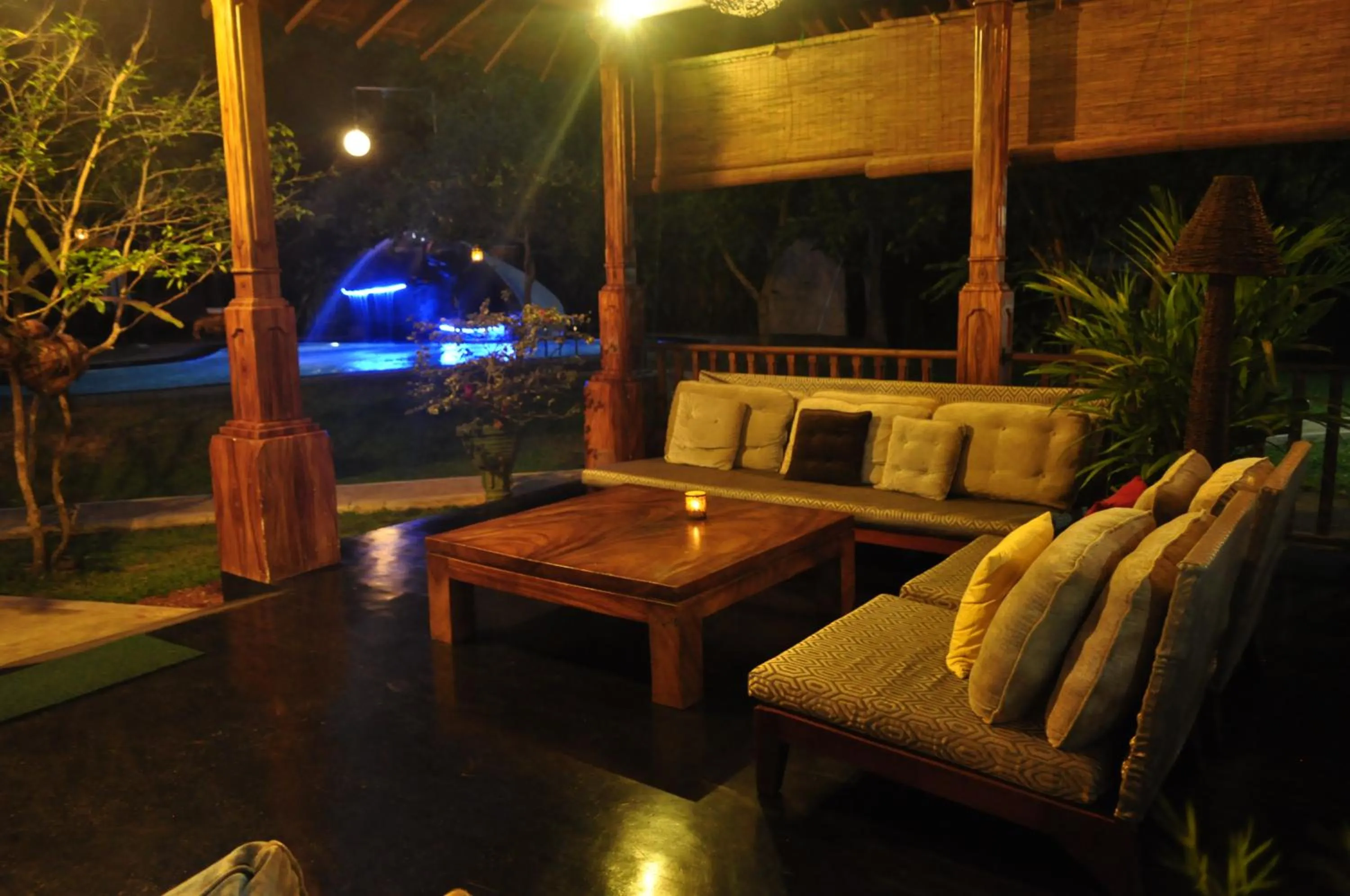 Seating area in Villa 80