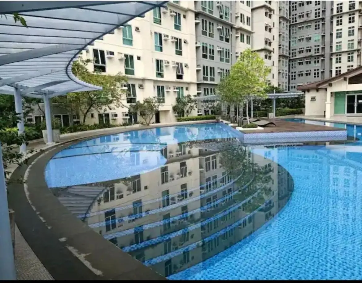 San Lorenzo place condo