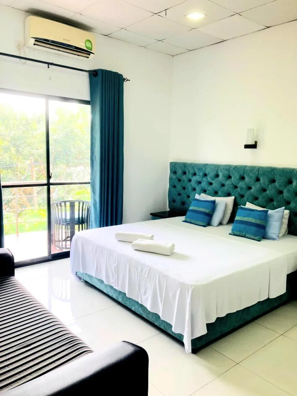 Bed in Seyara Holiday Resort