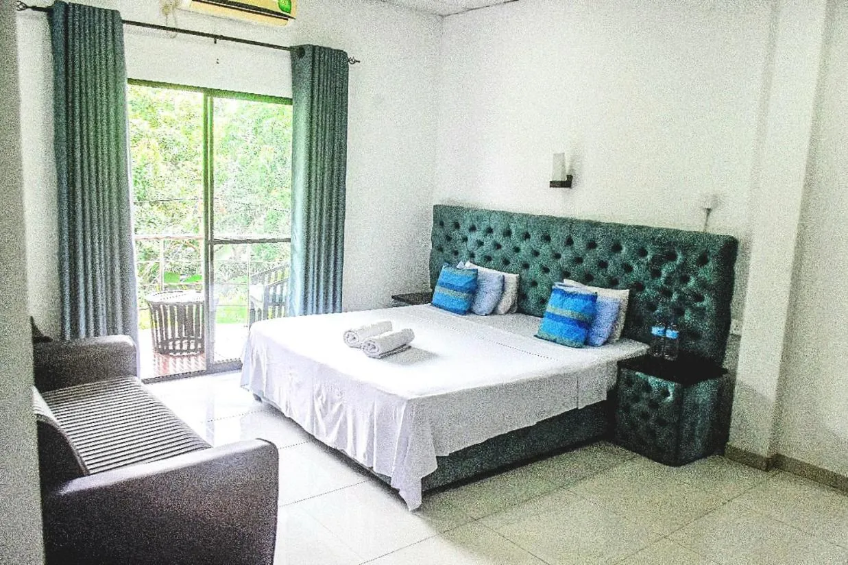 Bed in Seyara Holiday Resort