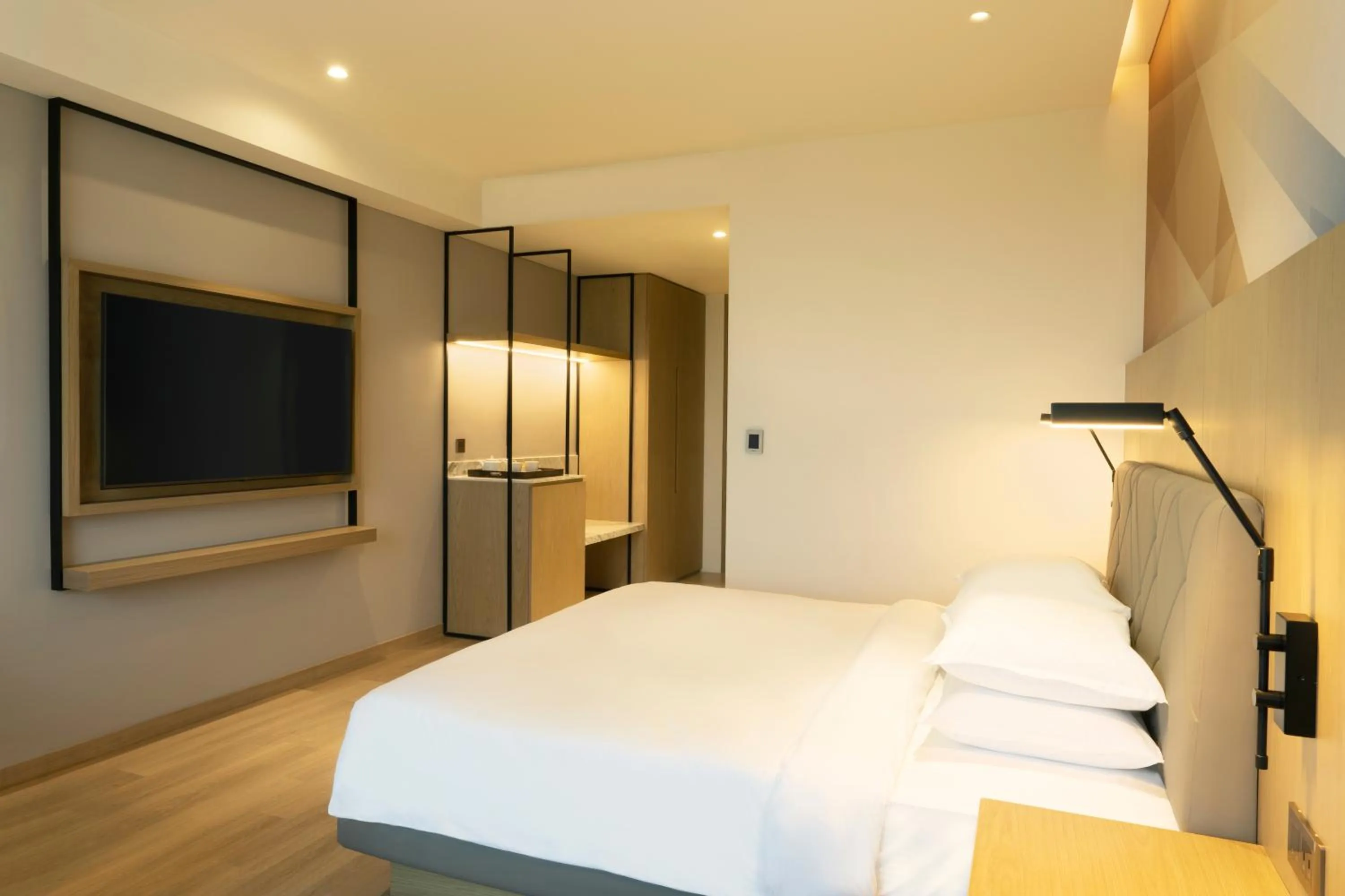 Bedroom, Bed in Hyatt Place Bharuch