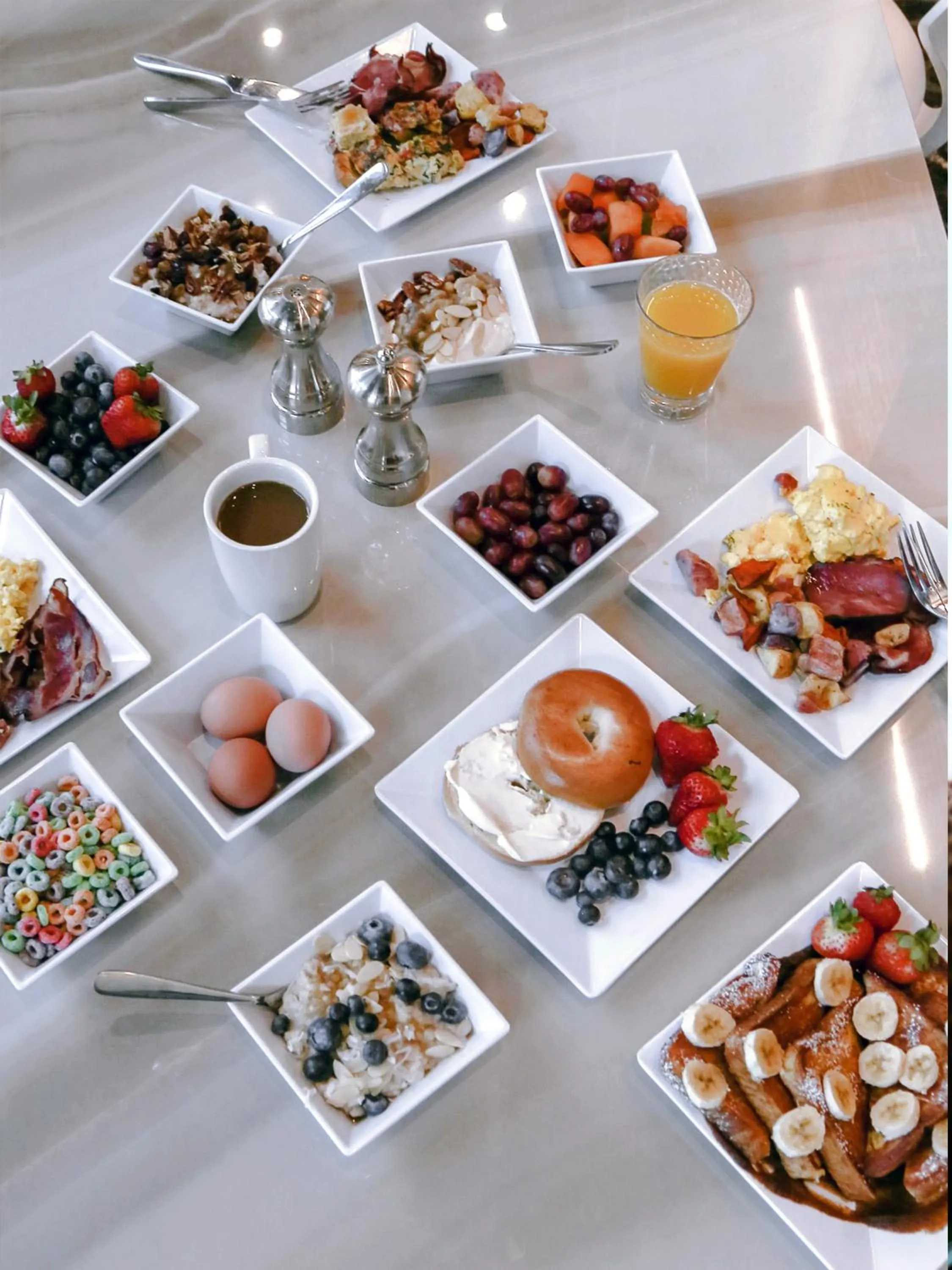 Restaurant/places to eat in Hyatt Place Bharuch