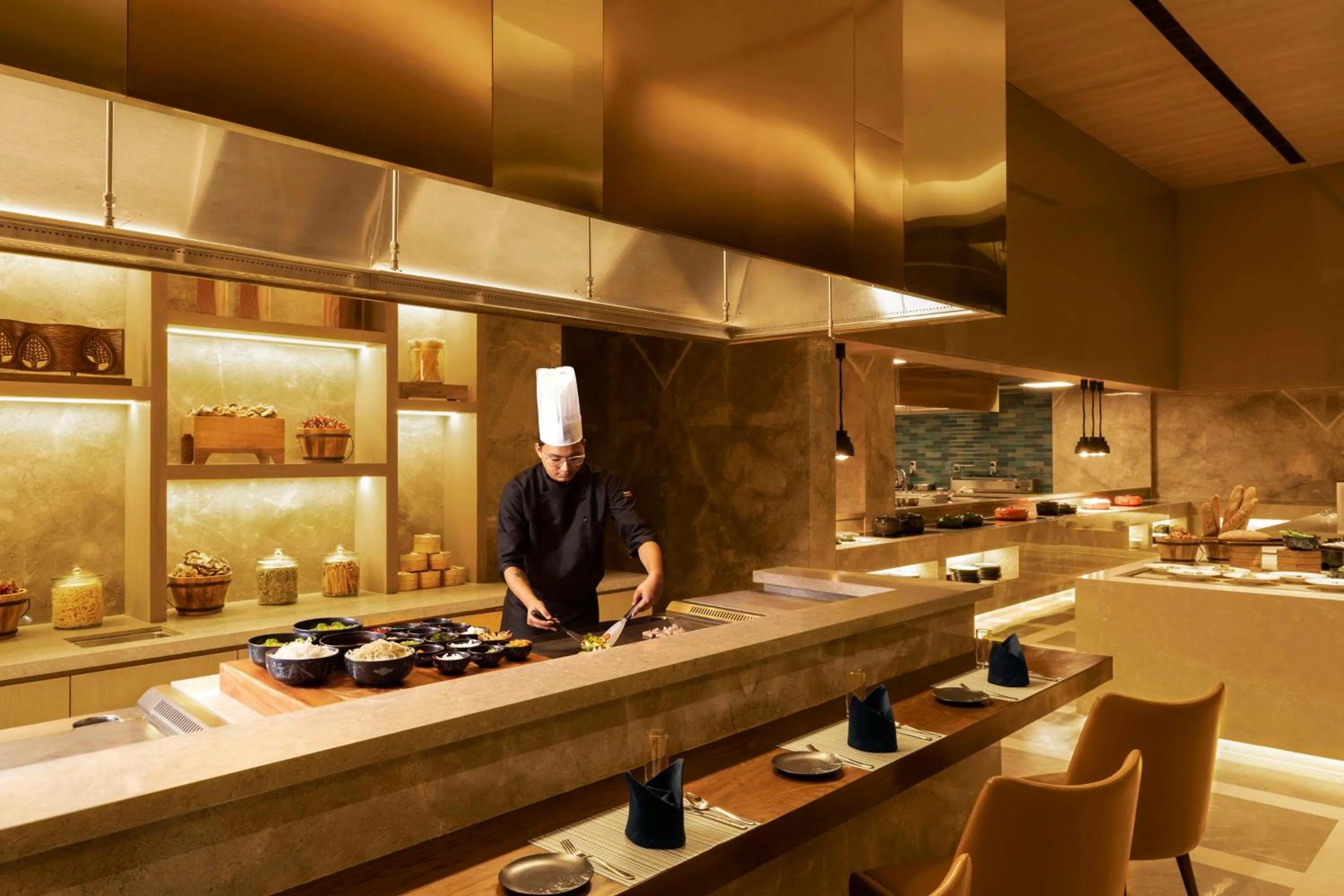 Restaurant/places to eat in Hyatt Place Bharuch