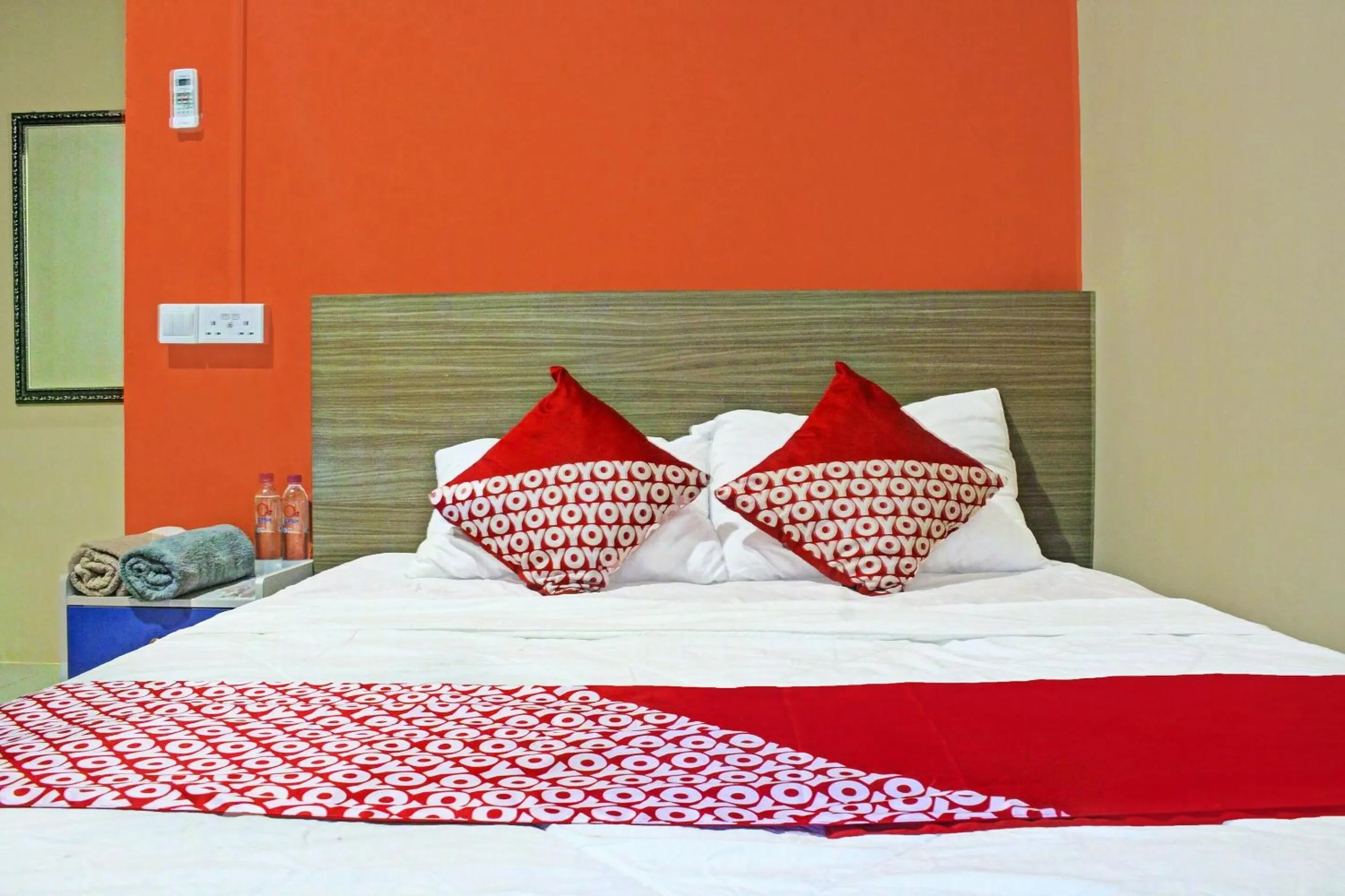 Bedroom, Bed in Hotel O Homestay Daniel 76NearTaman Hijau Karimun