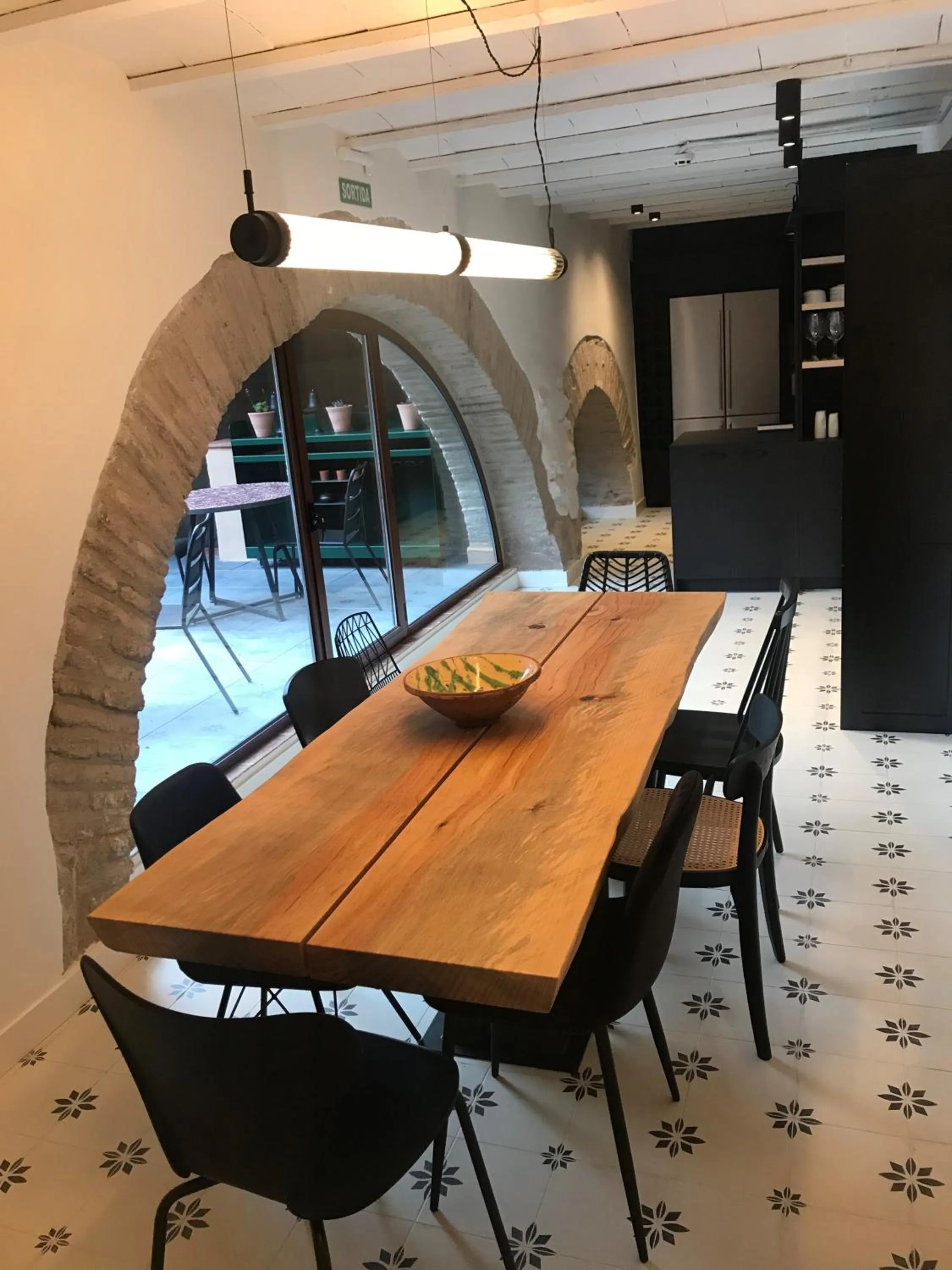 Kitchen or kitchenette in ORA Hotel Priorat, a Member of Design Hotels