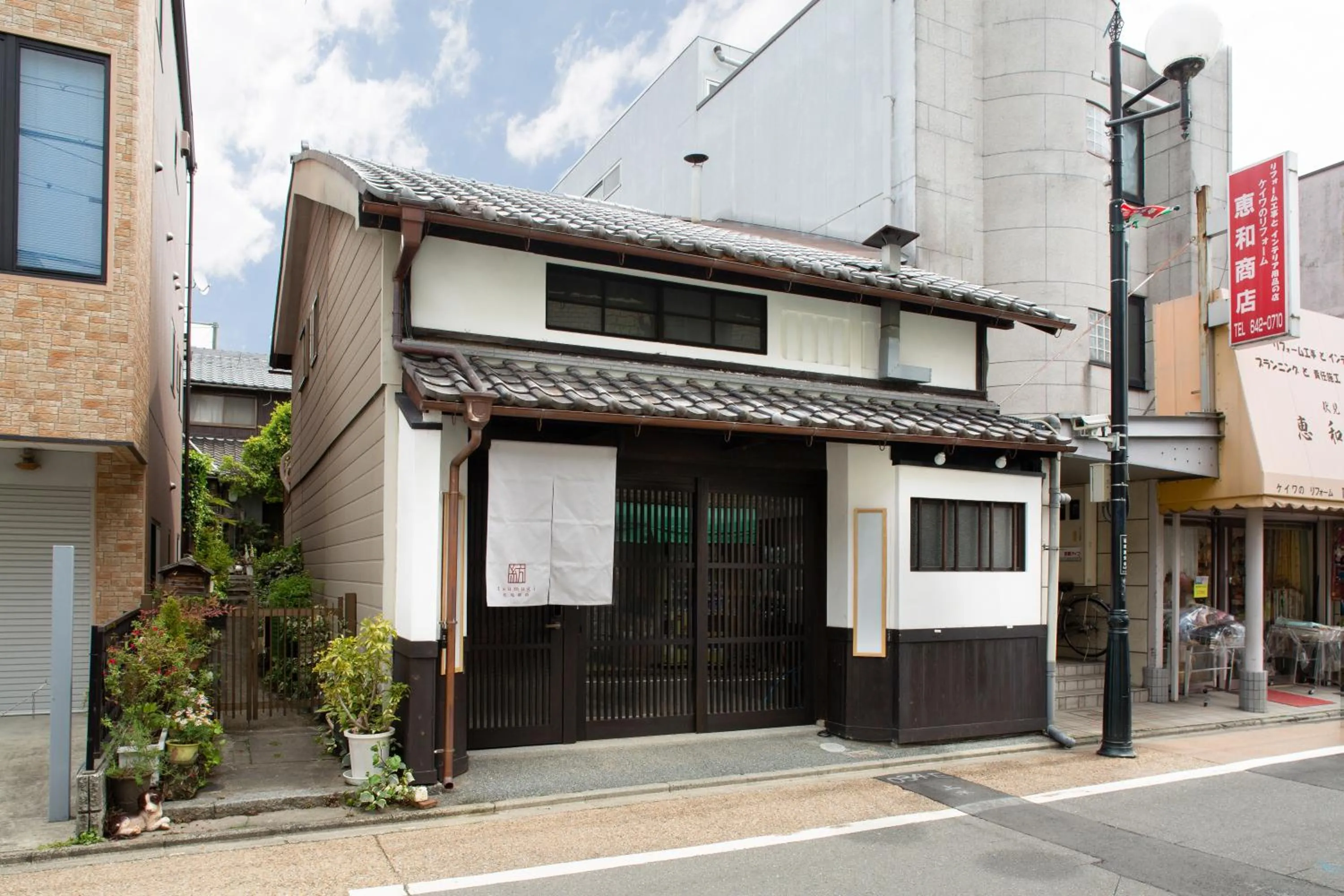 Property building in Kanade Fushimiinari