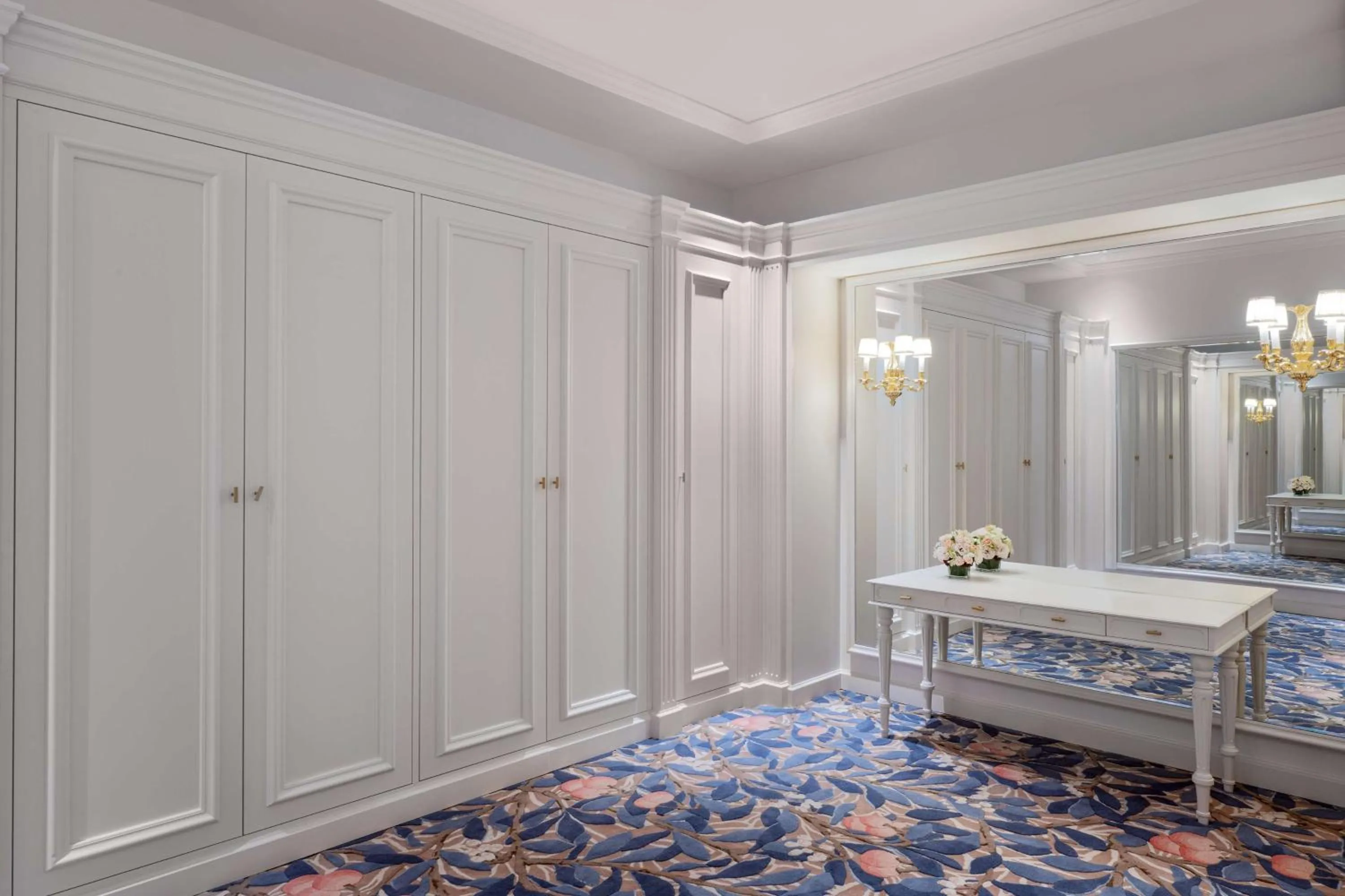 Photo of the whole room in The Plaza Doha, LXR Hotels & Resorts