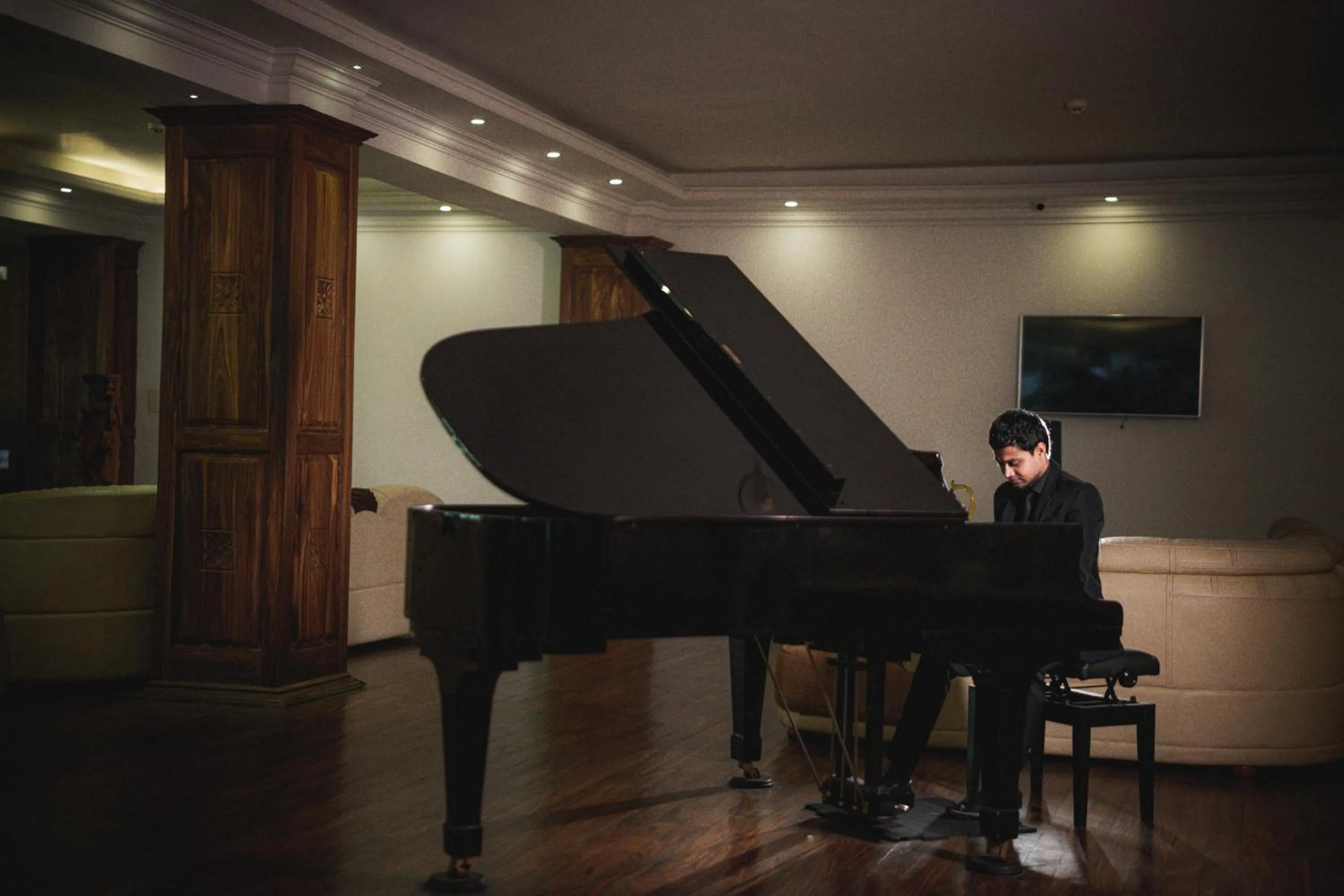 Entertainment in Araliya Green Hills - Where Historic Charm Mingles with Natural Beauty