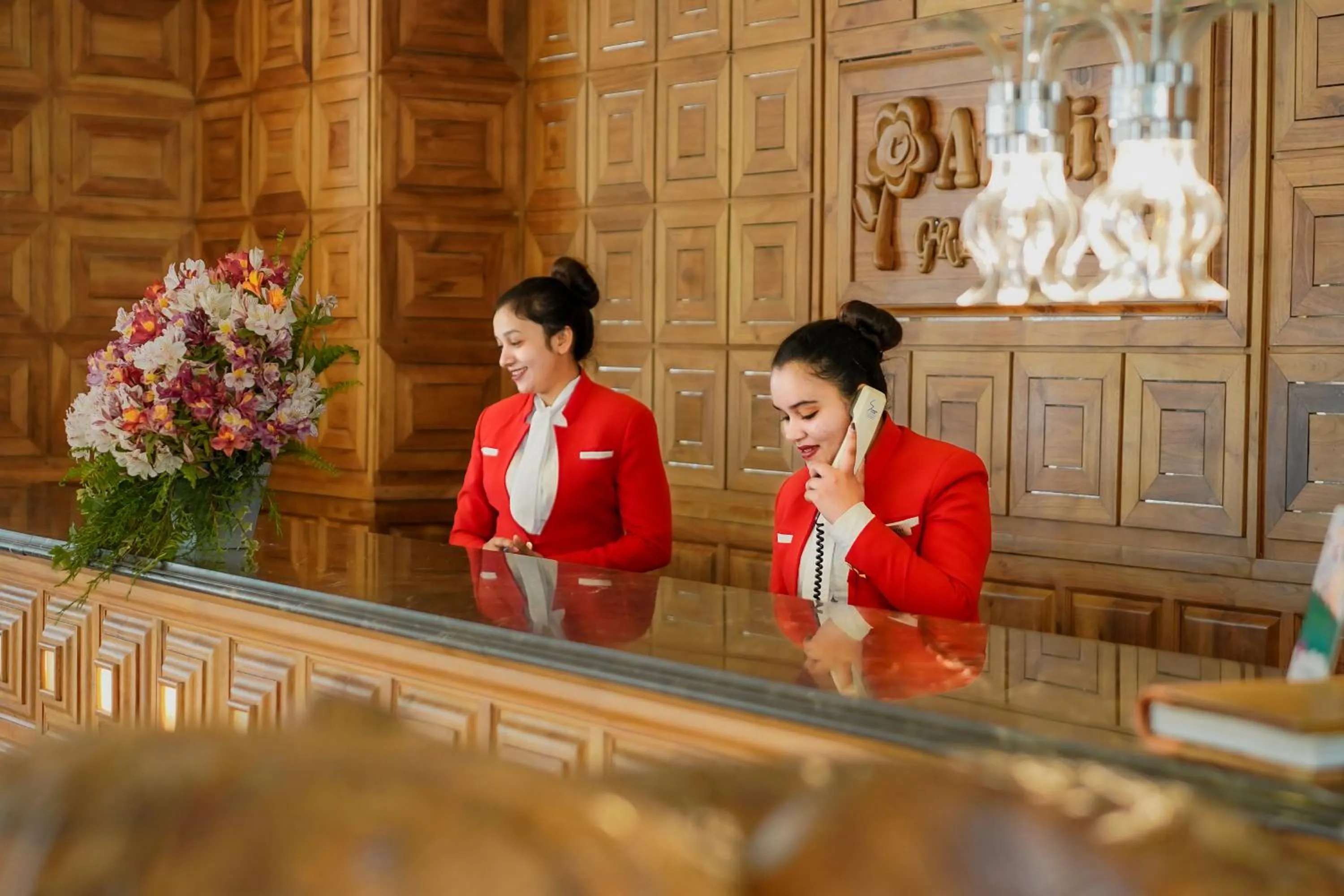 Lobby or reception in Araliya Green Hills - Where Historic Charm Mingles with Natural Beauty