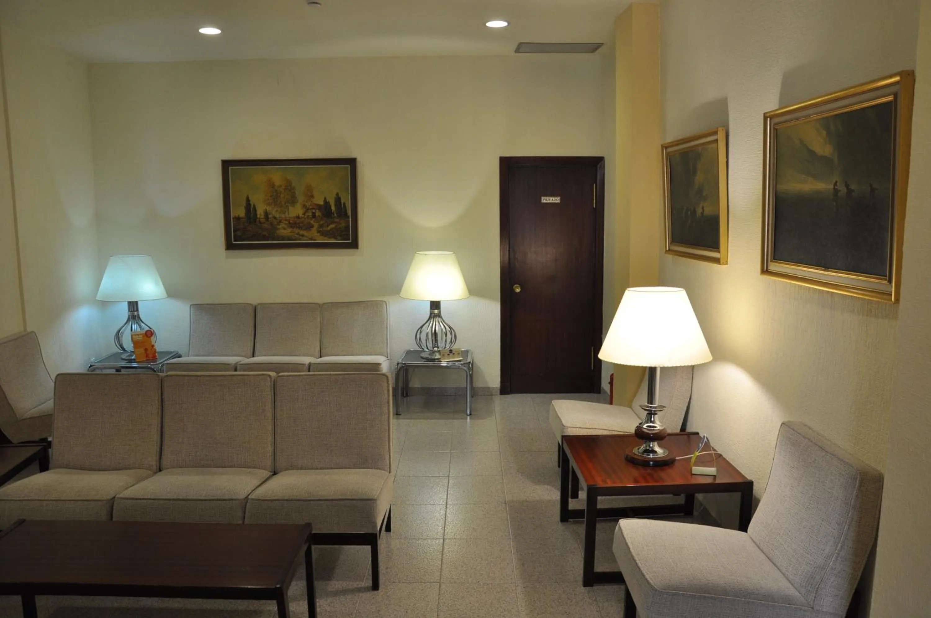 Communal lounge/ TV room in Hotel Riviera