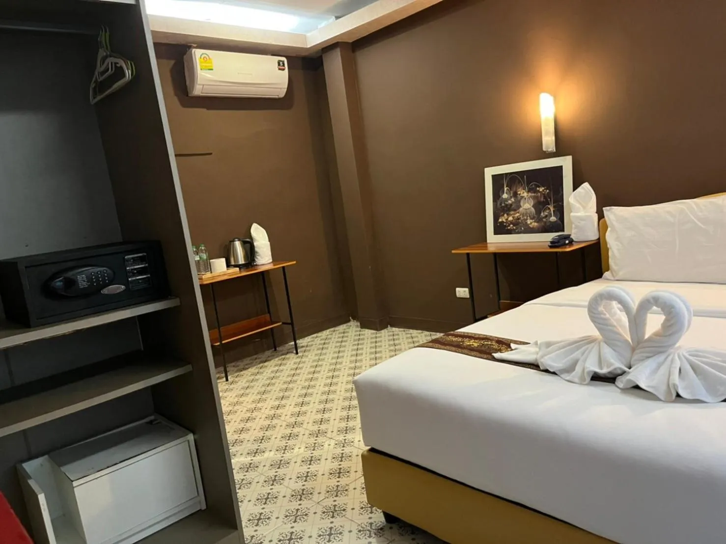 Bed in Cozy rooms Asoke