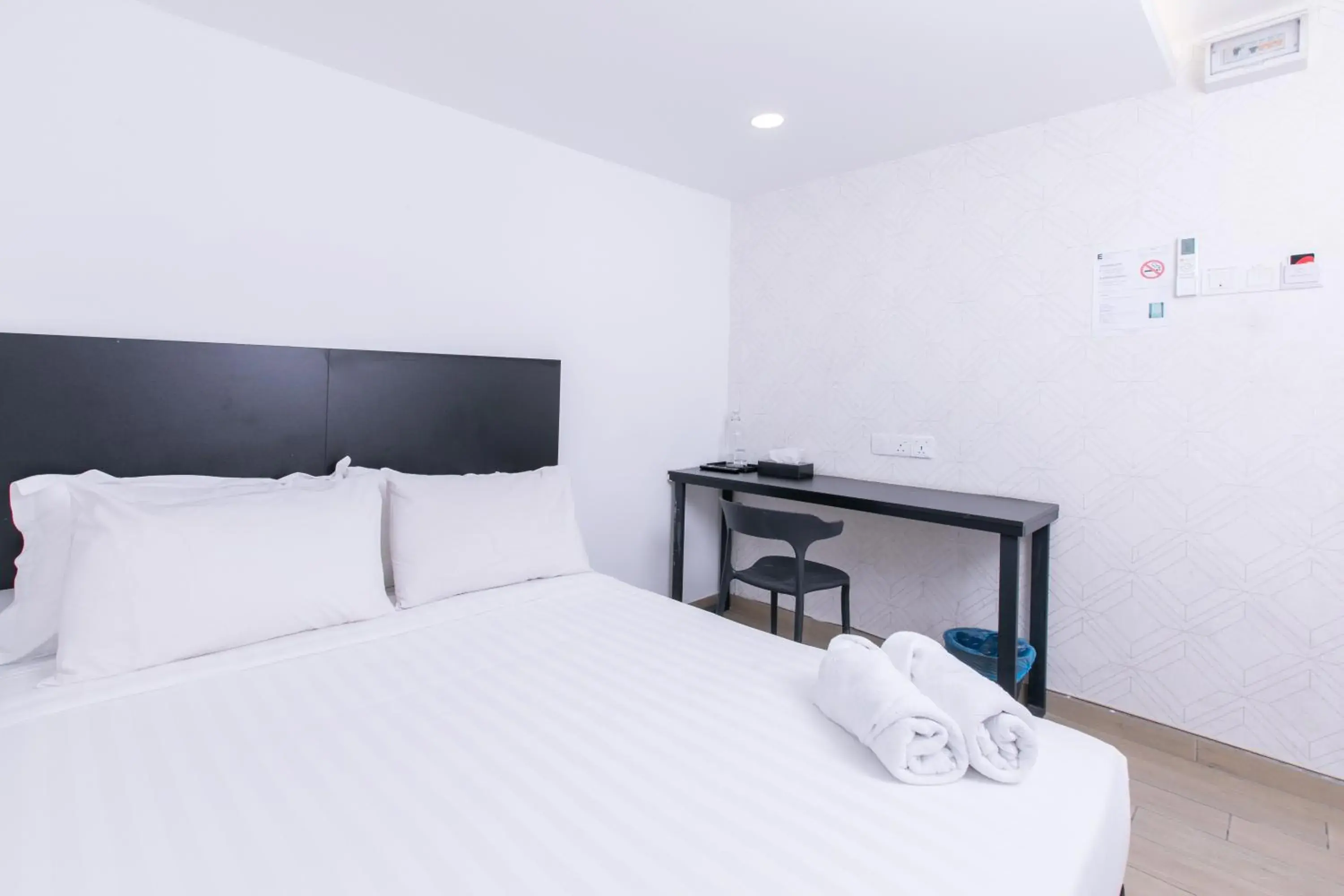 Deluxe Queen Room in E Hotel Kulim Deluxe Queen Room in E Hotel Kulim