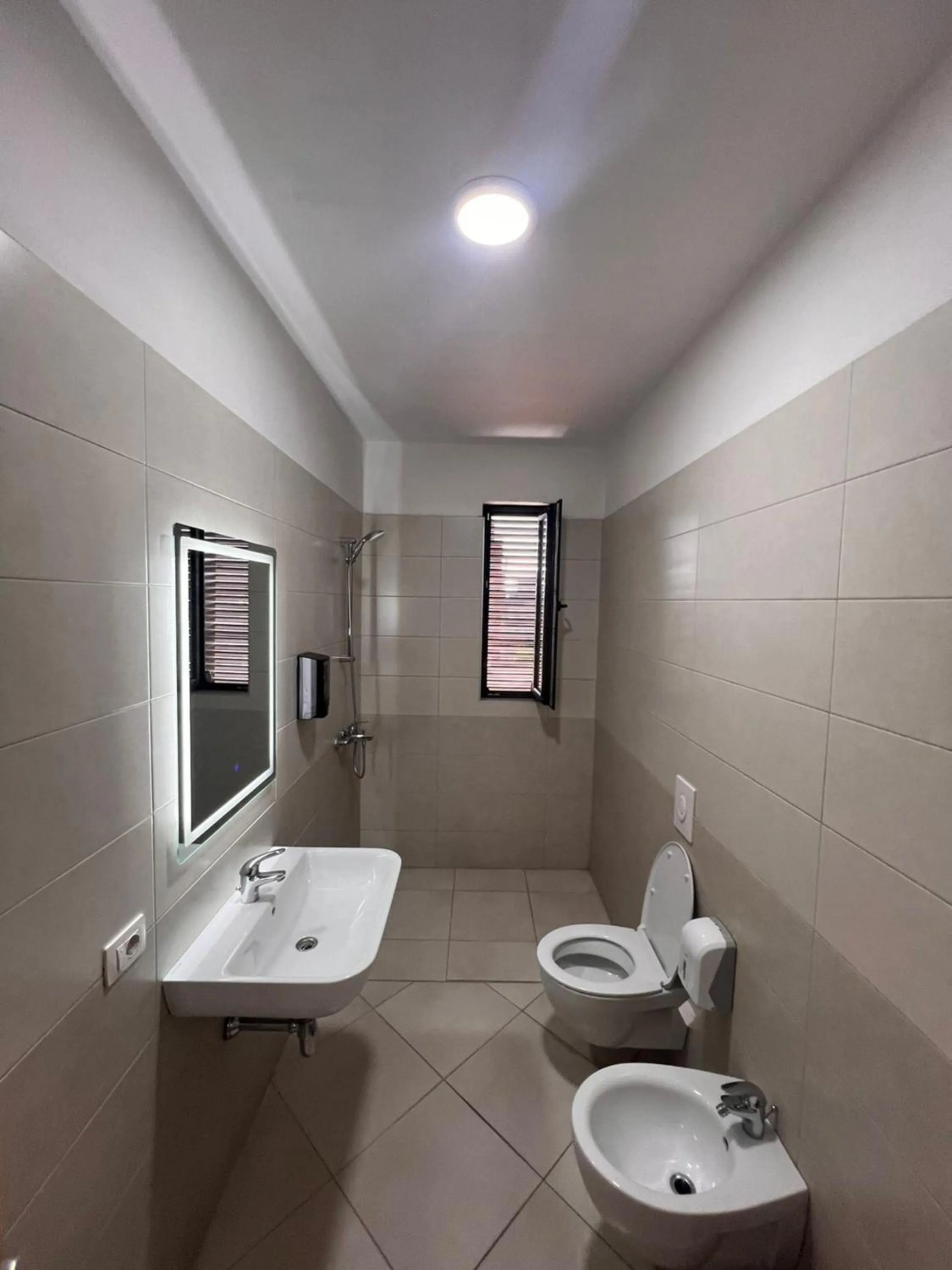 Bathroom in Kalpazo Home Tirana 21