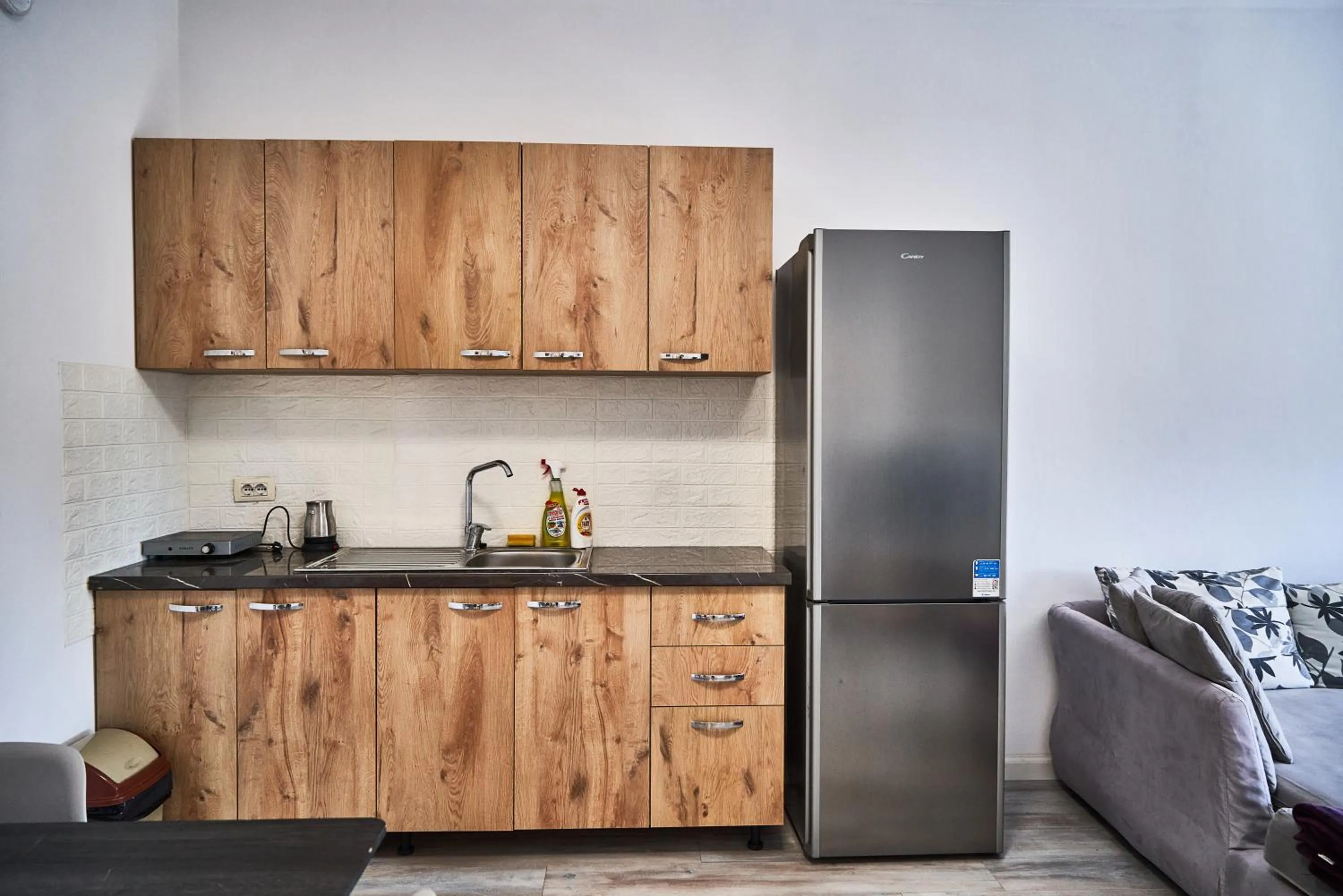 Kitchen or kitchenette in Kalpazo Home Tirana 21