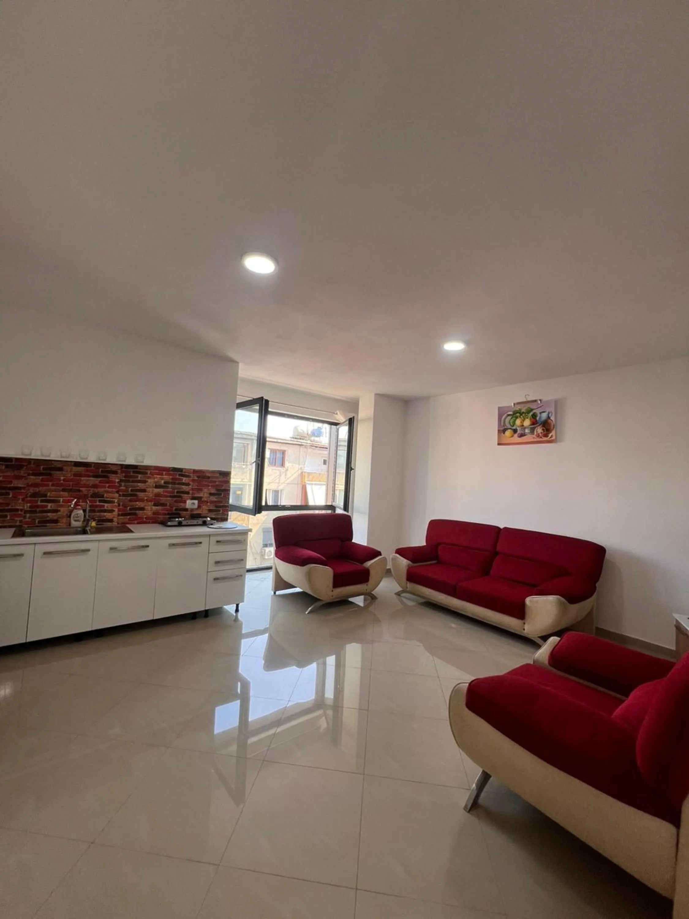 Kitchen or kitchenette in Kalpazo Home Tirana 21