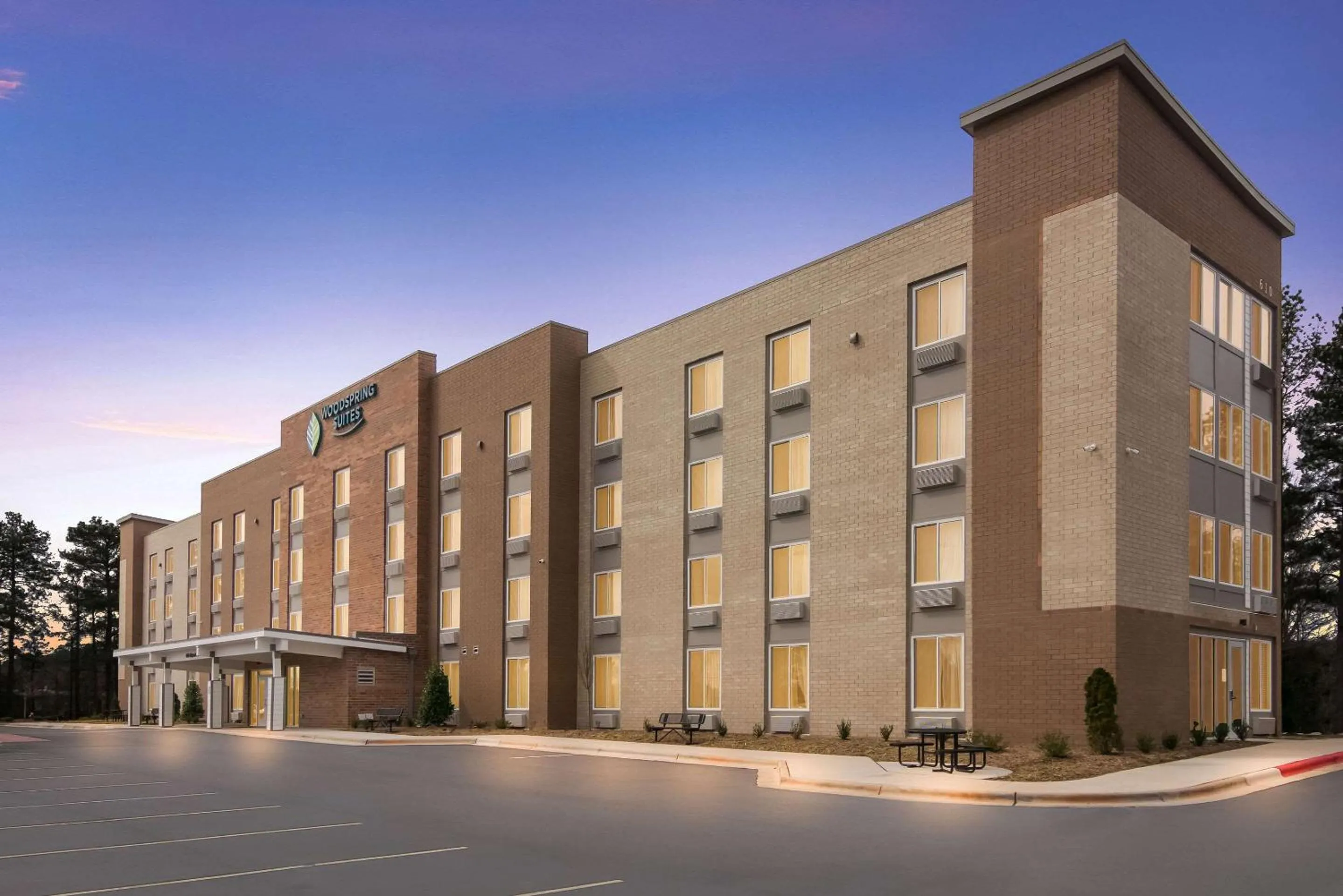 Property building in WoodSpring Suites Morrisville - Raleigh Durham Airport