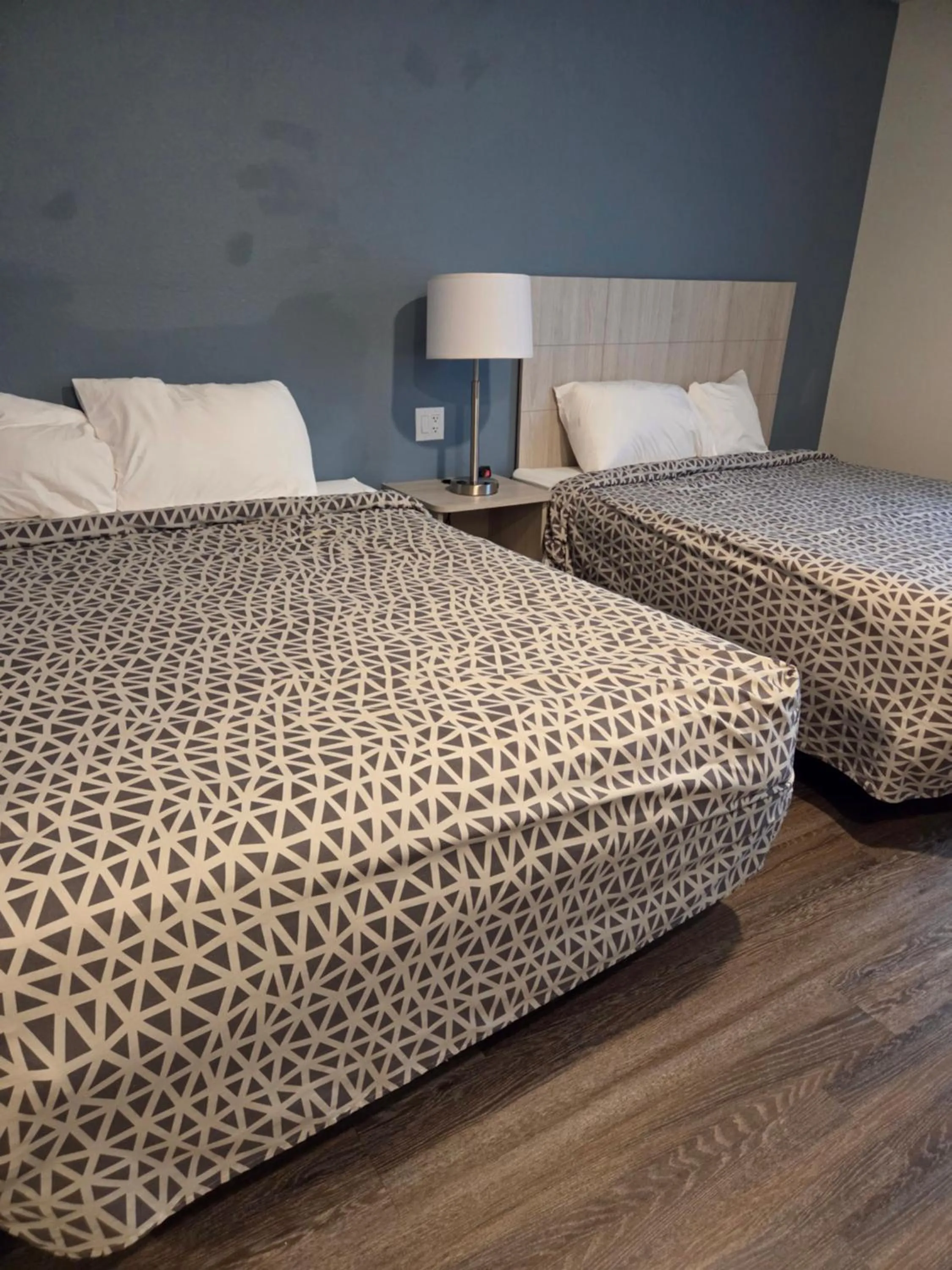 Bedroom, Bed in WoodSpring Suites Morrisville - Raleigh Durham Airport