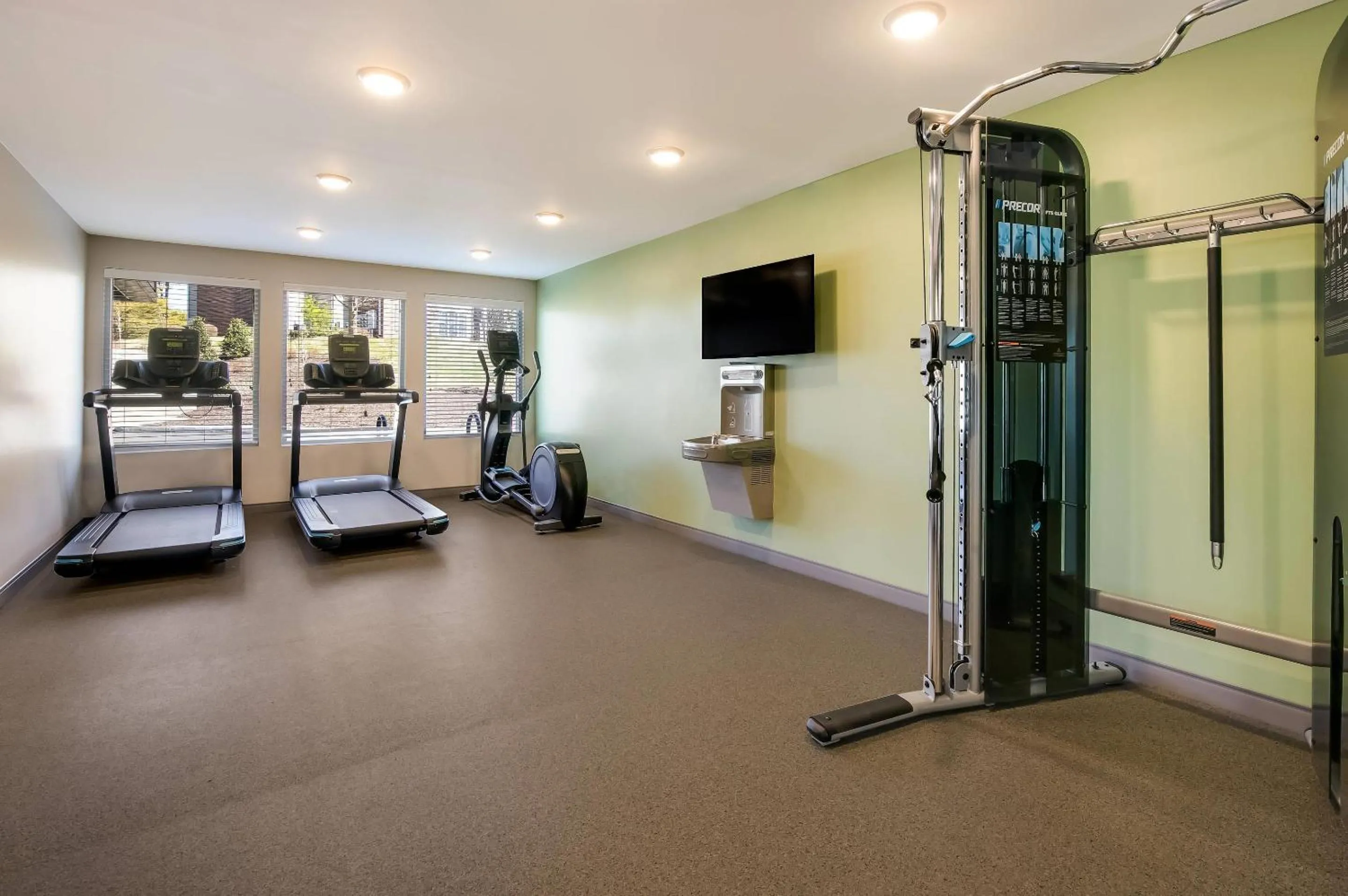 Fitness centre/facilities in WoodSpring Suites Knoxville West