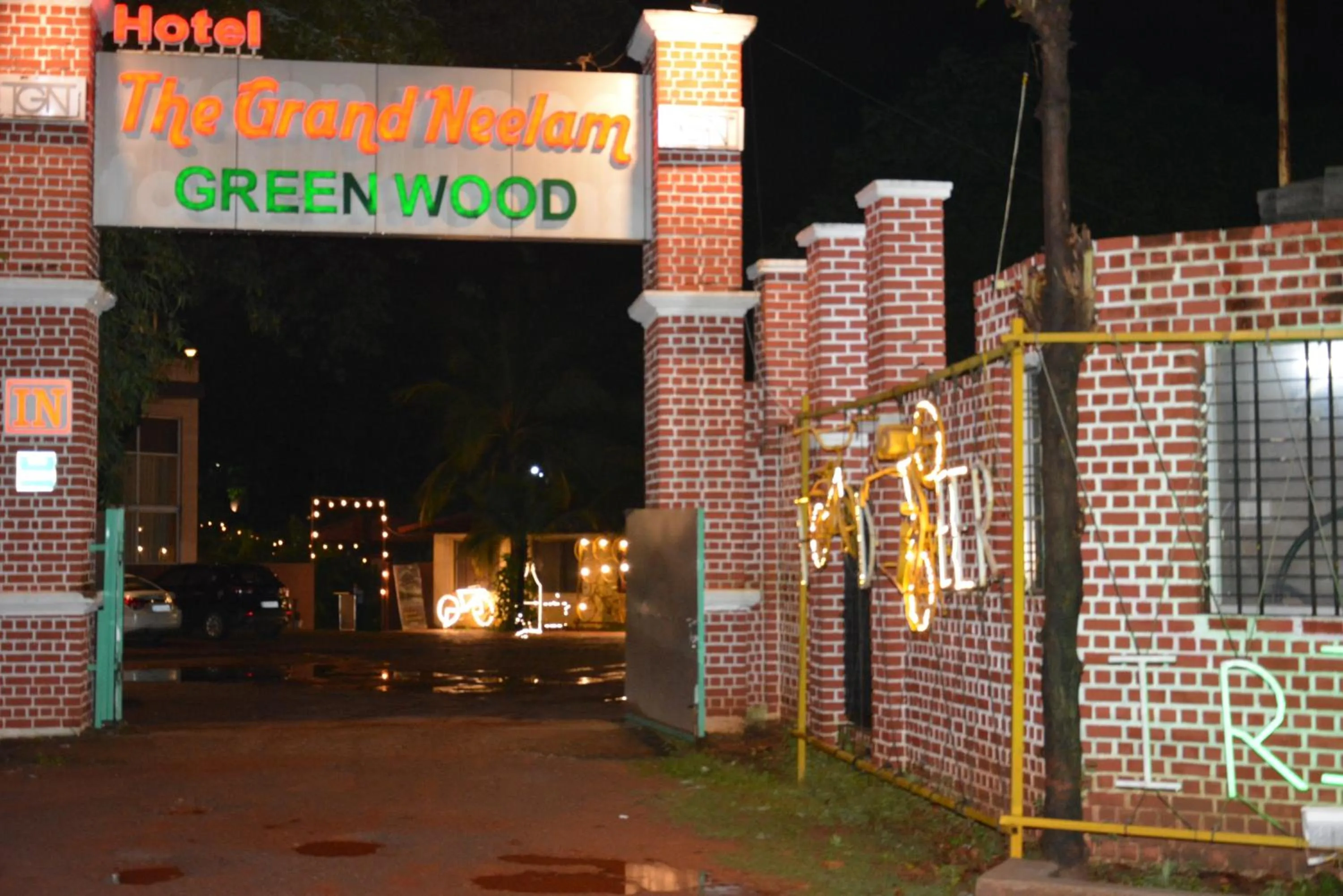 Property building in TGN SUITES - HOTEL