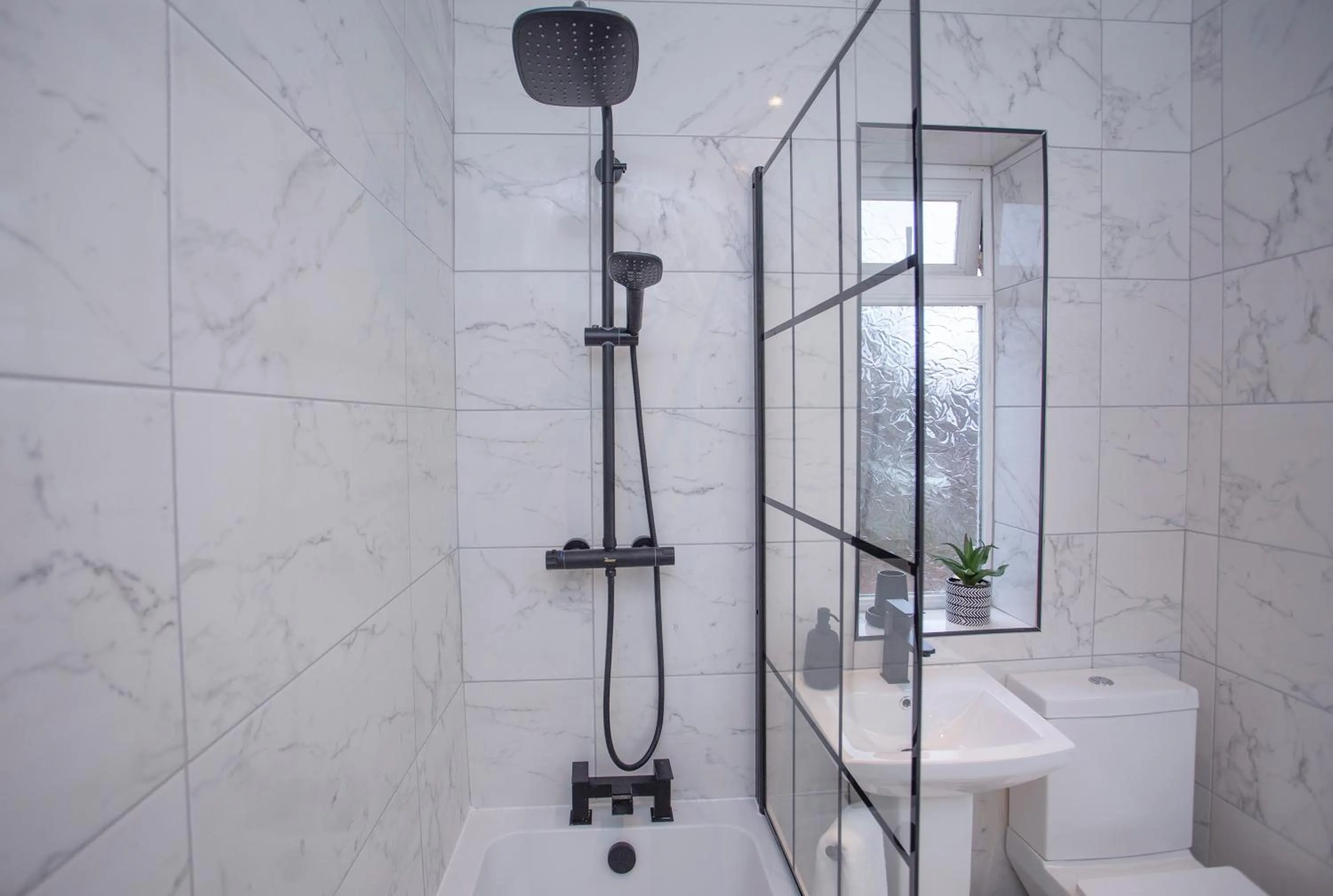 Bathroom in The Belfast Boutique Central Cozy