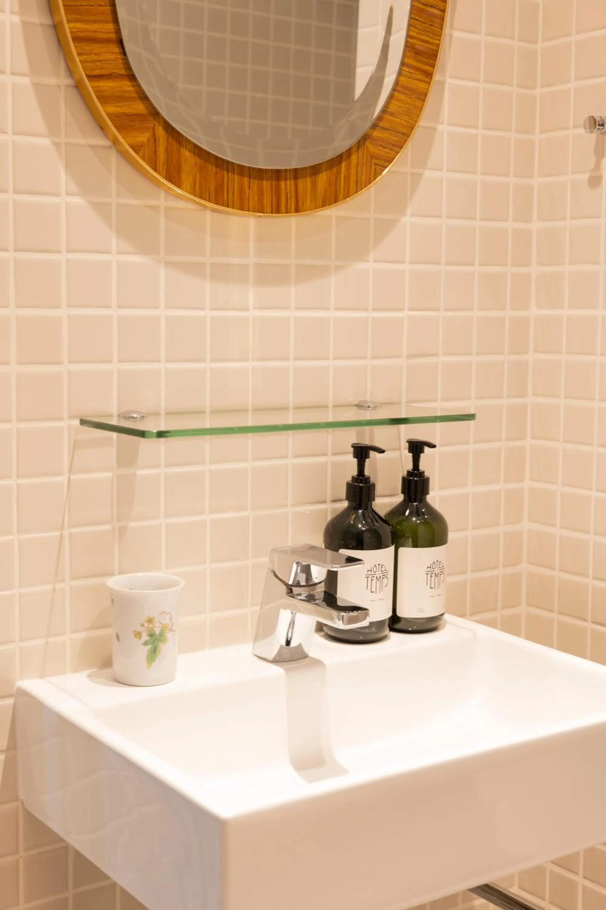 Bathroom in The Walt Madrid