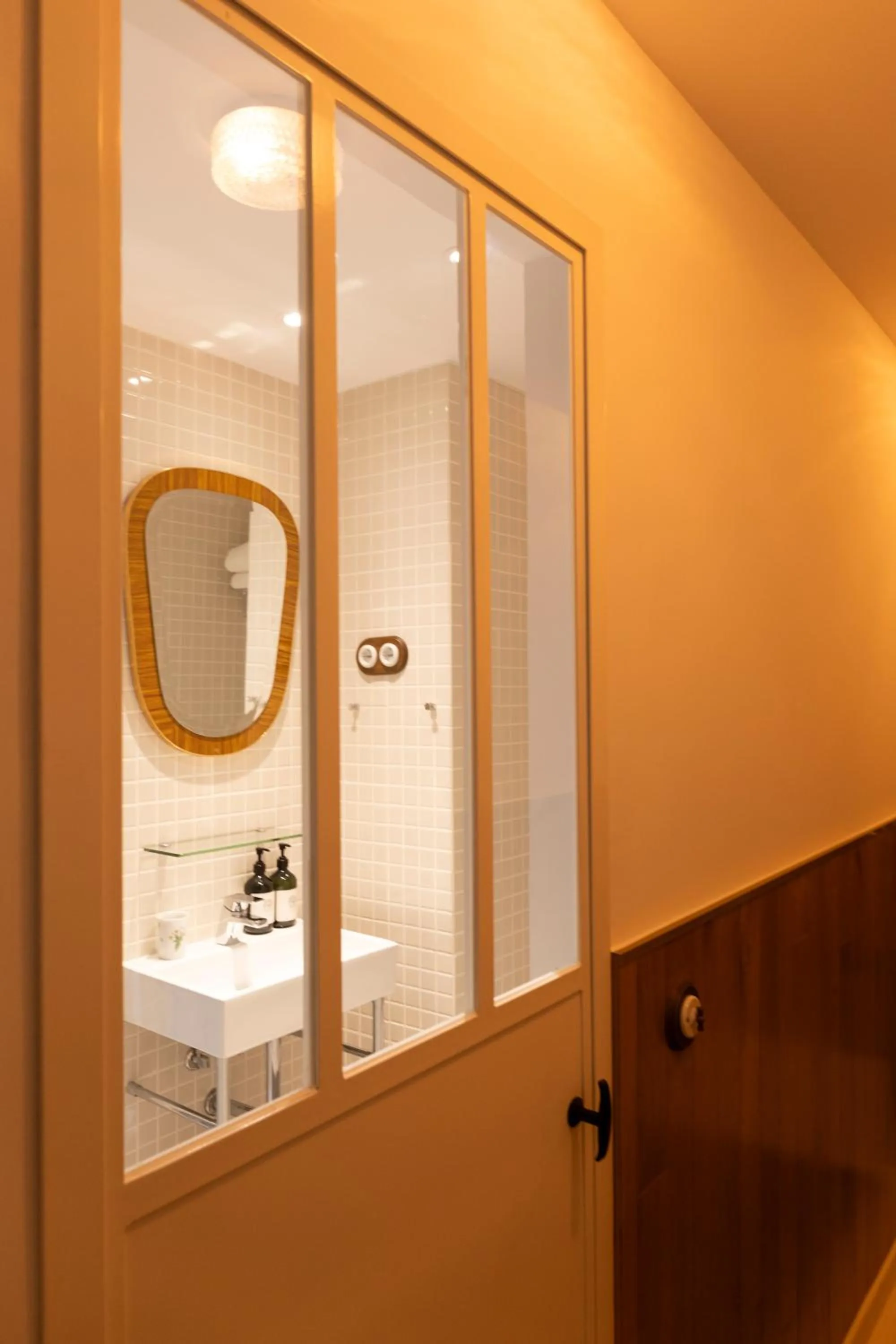 Bathroom in The Walt Madrid