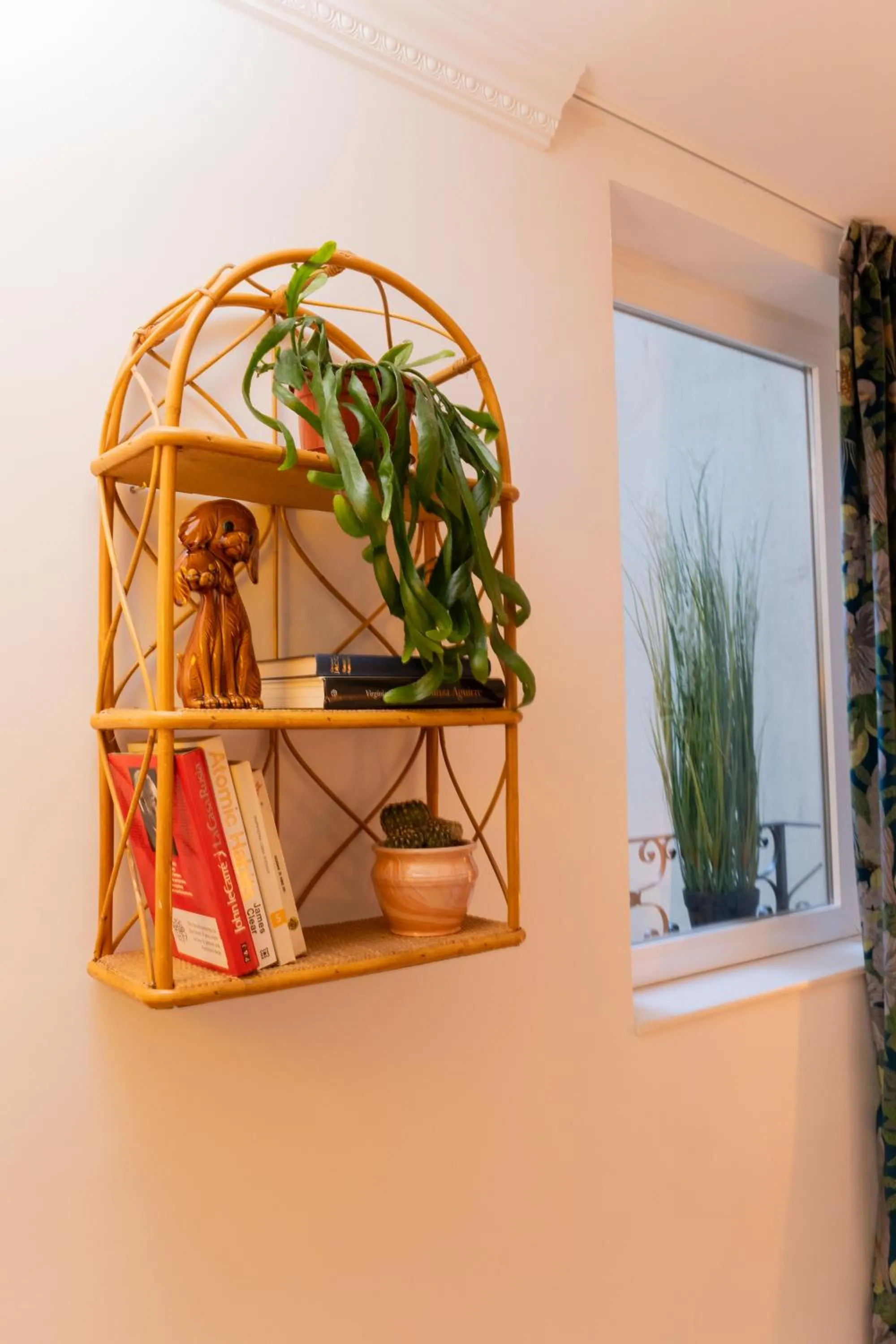 Decorative detail in The Walt Madrid