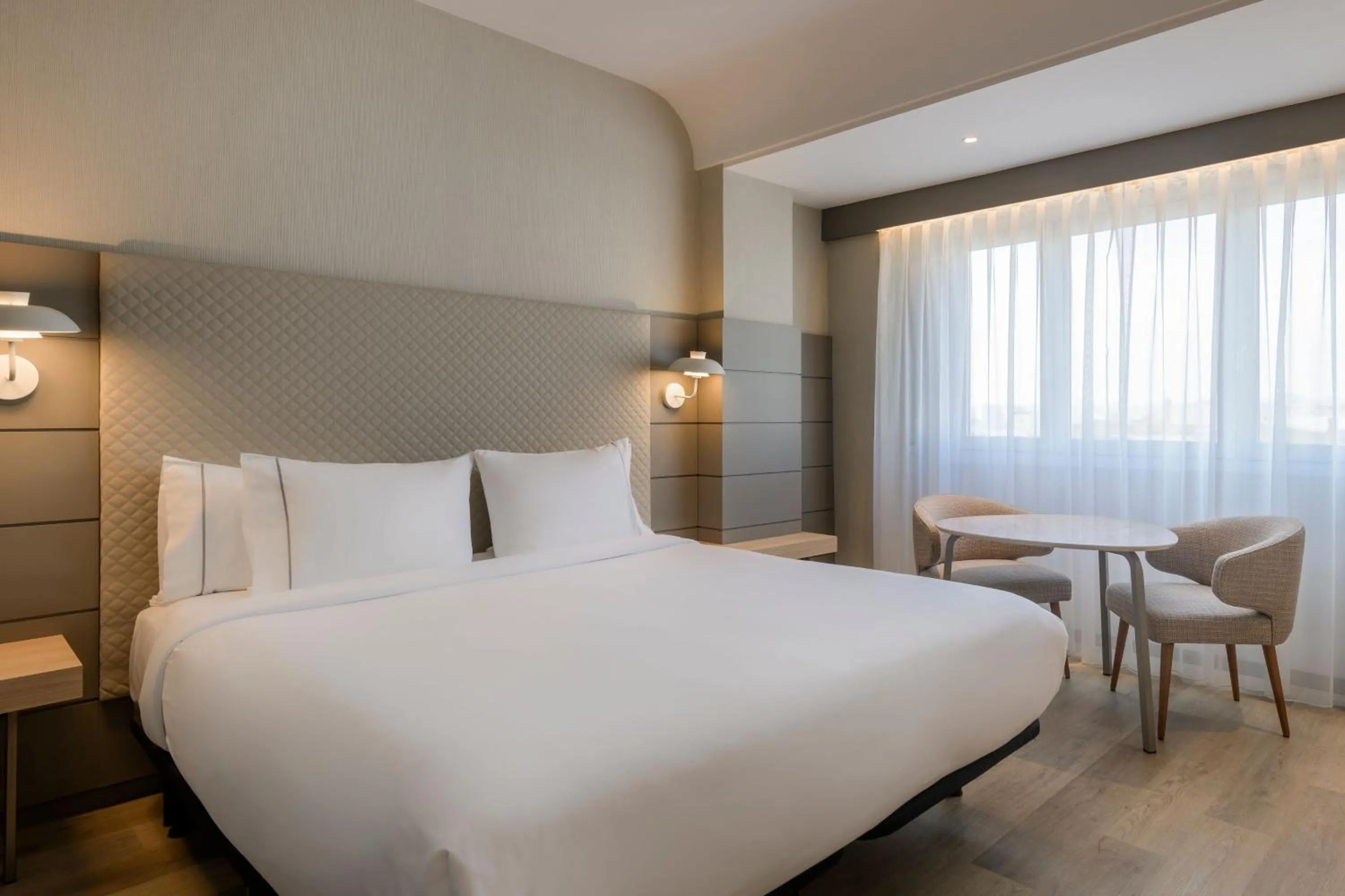 Photo of the whole room, Bed in AC Hotel Carlton Madrid by Marriott