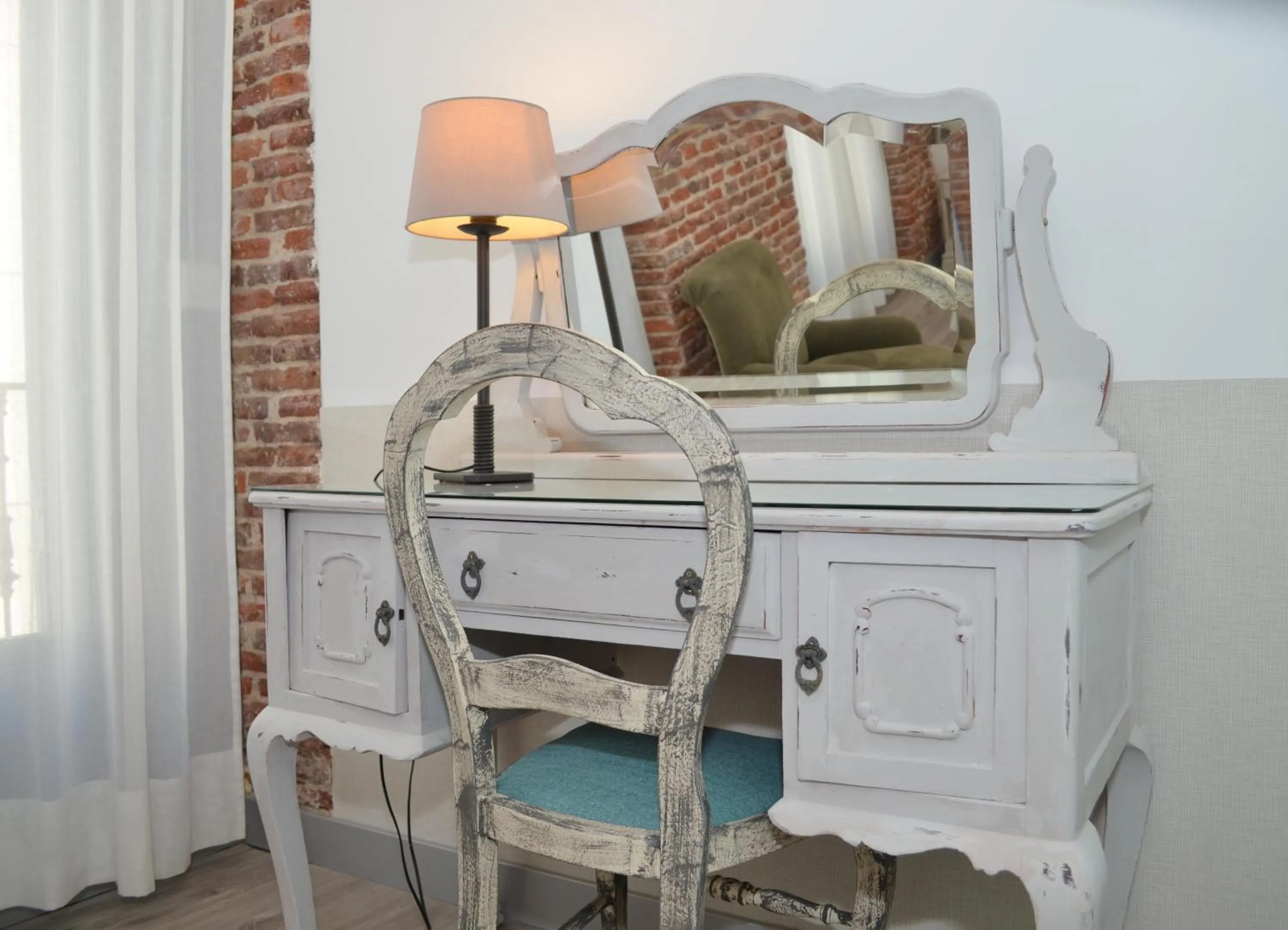 Decorative detail in Hostal San Lorenzo