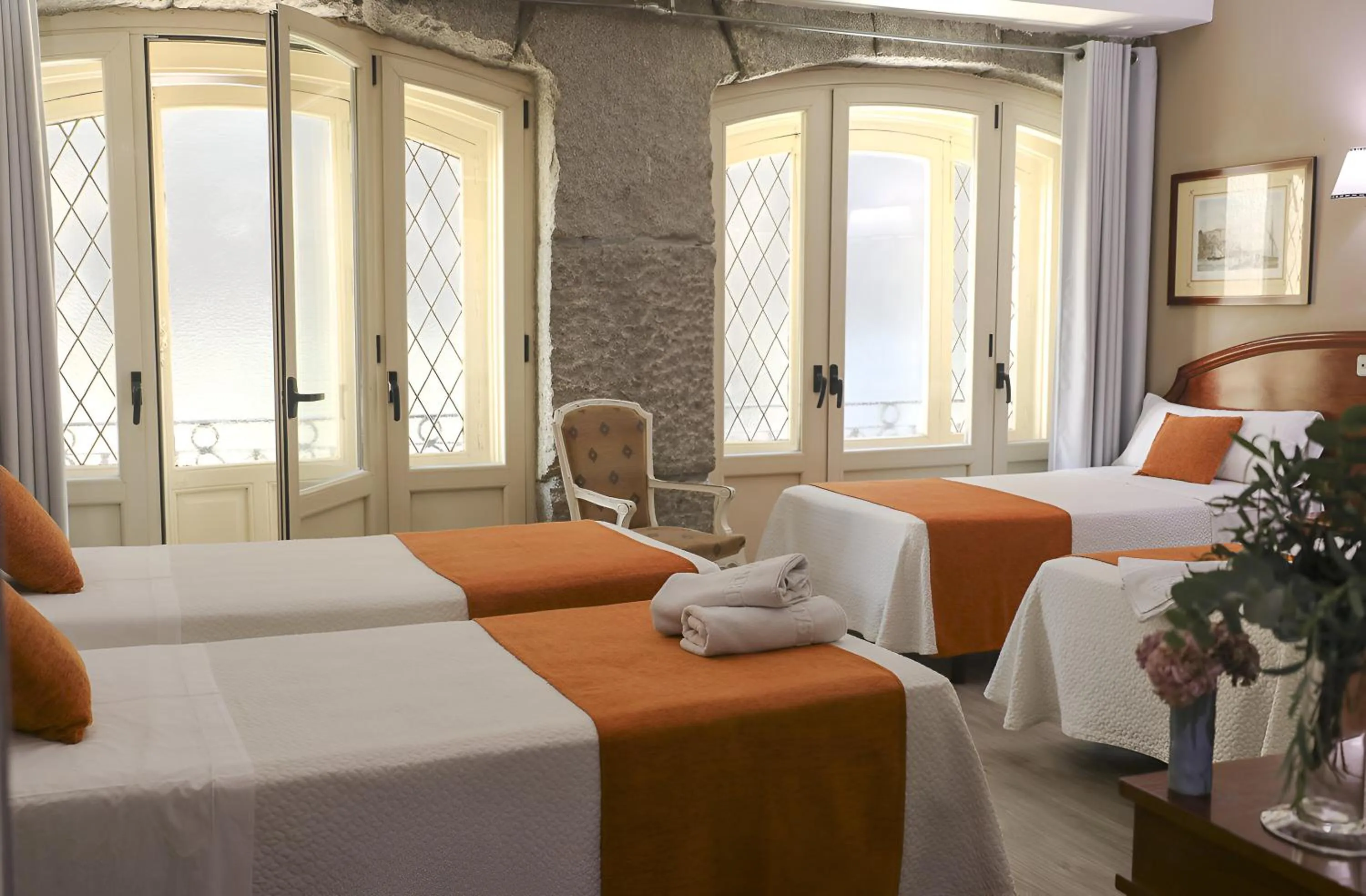 Photo of the whole room, Bed in Hostal San Lorenzo