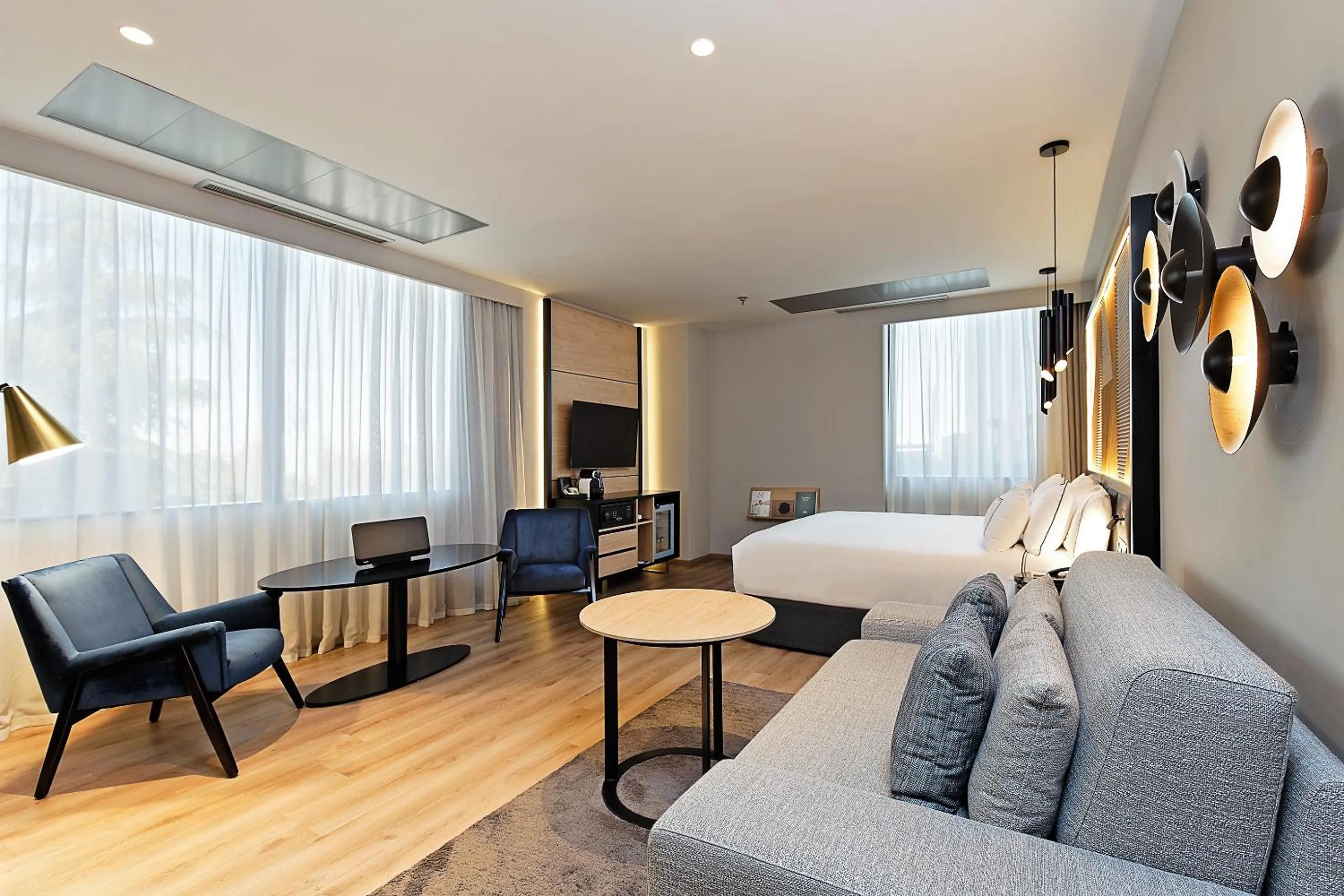 Photo of the whole room in Melia Avenida de America