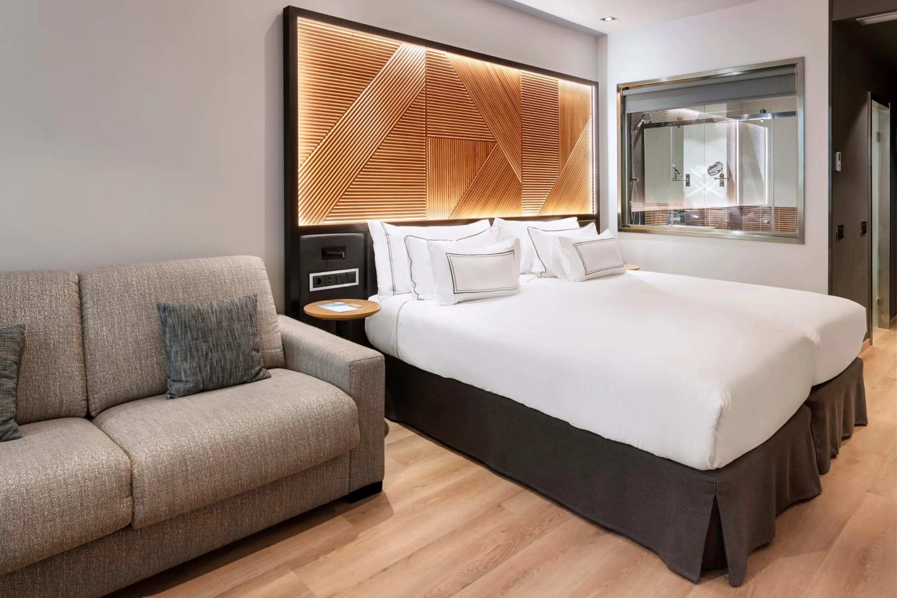 Bed in Melia Avenida de America