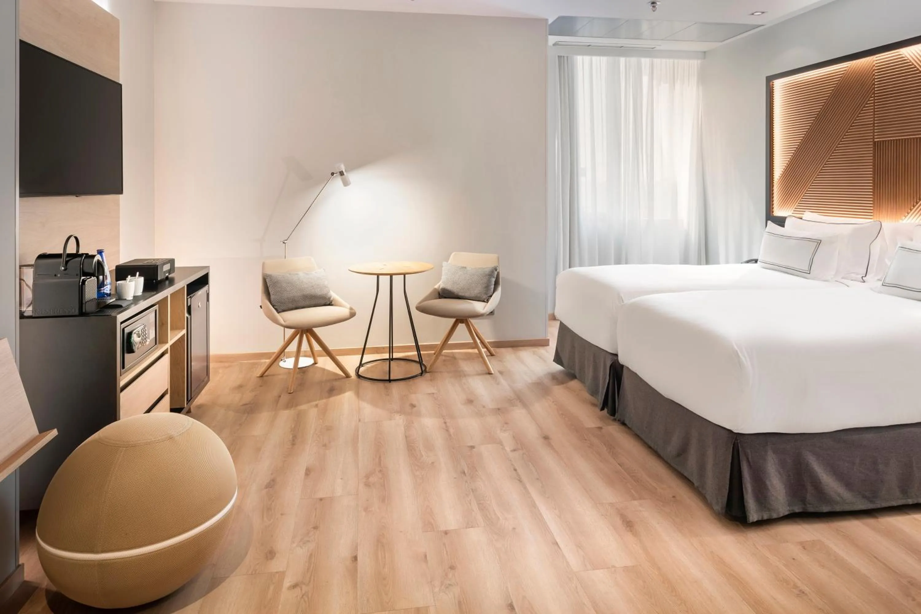 Bed in Melia Avenida de America