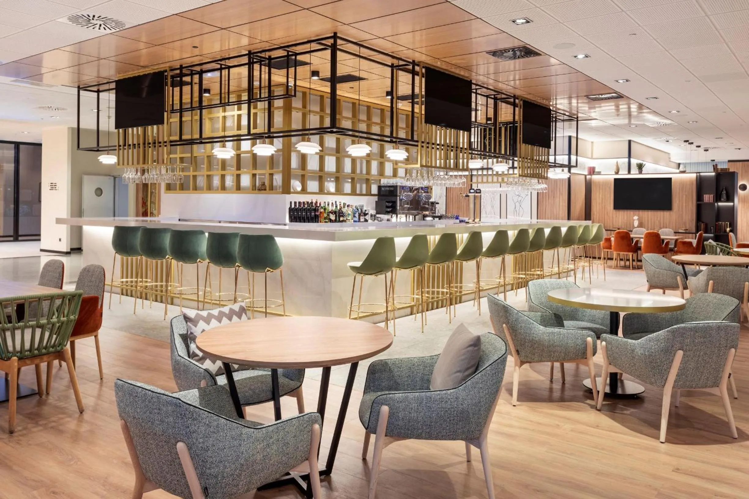 Lounge or bar in Melia Avenida de America