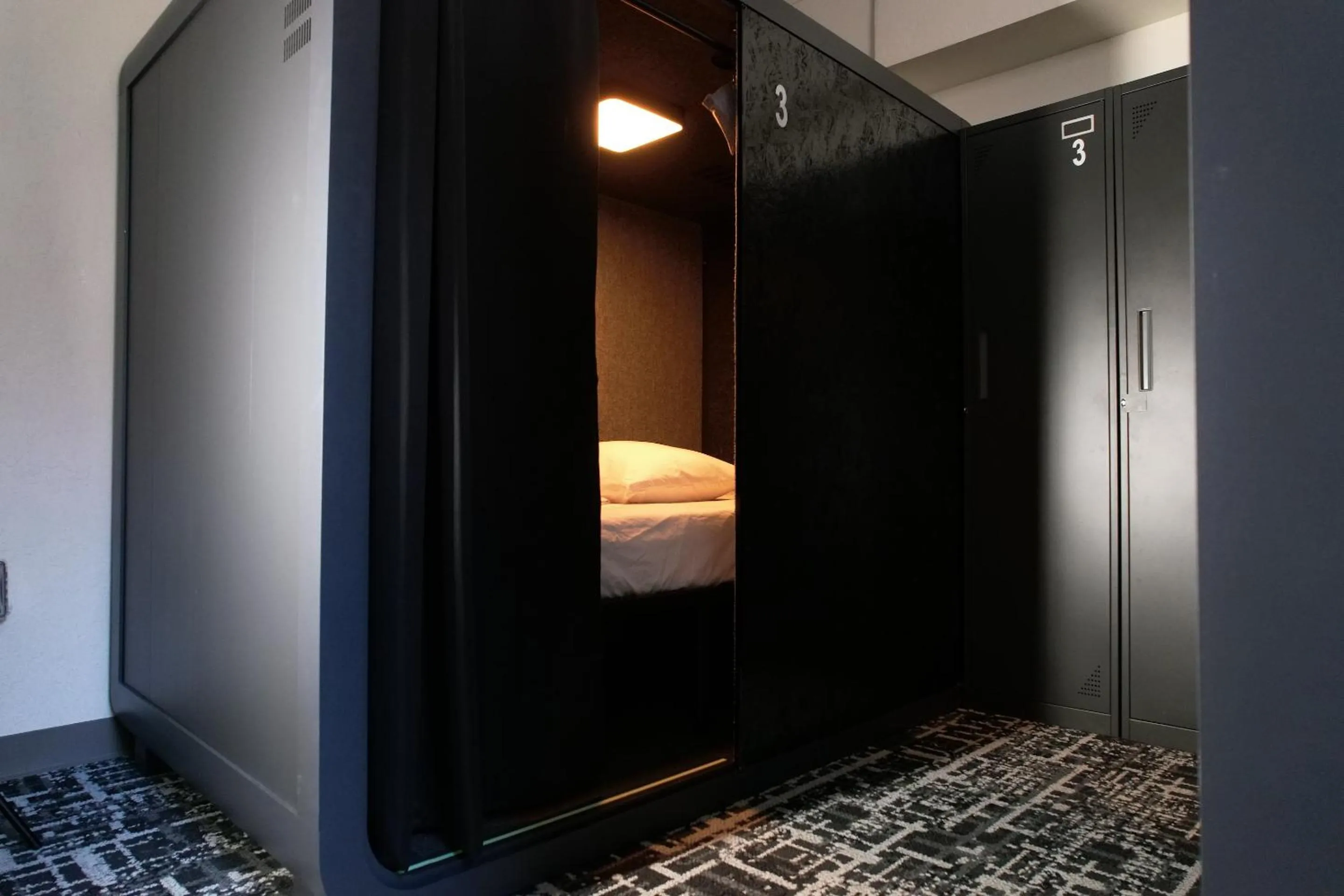 Bed in Nap York San Francisco Sleep Station