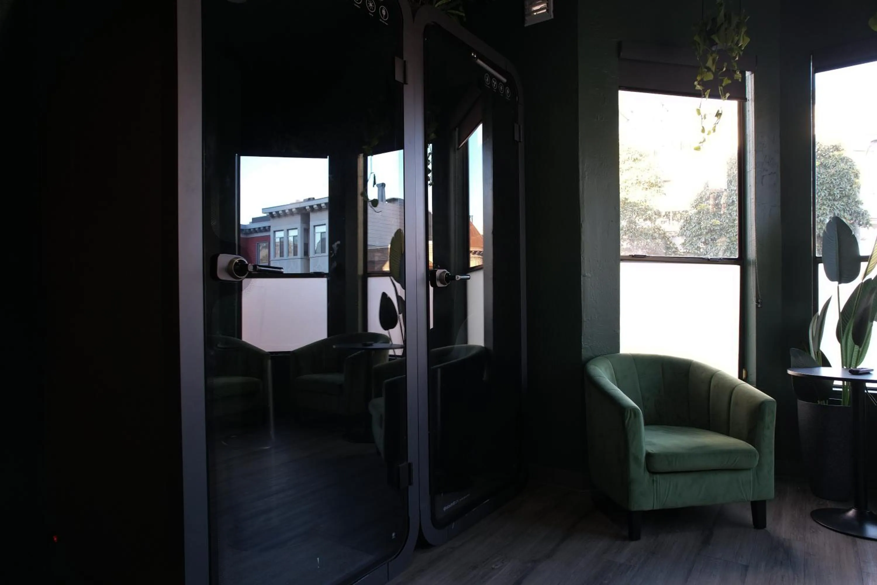 Kitchen or kitchenette in Nap York San Francisco Sleep Station