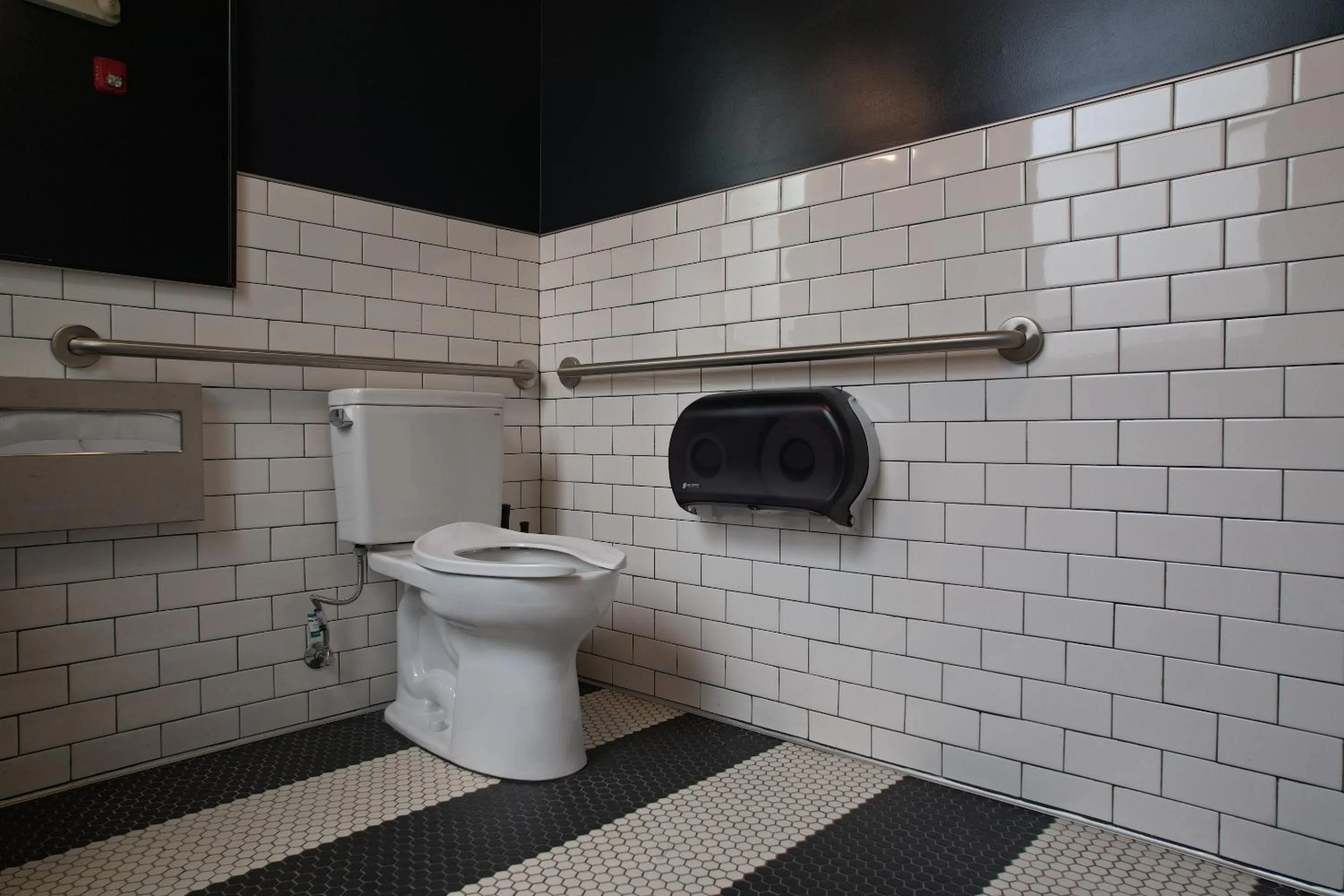 Toilet in Nap York San Francisco Sleep Station