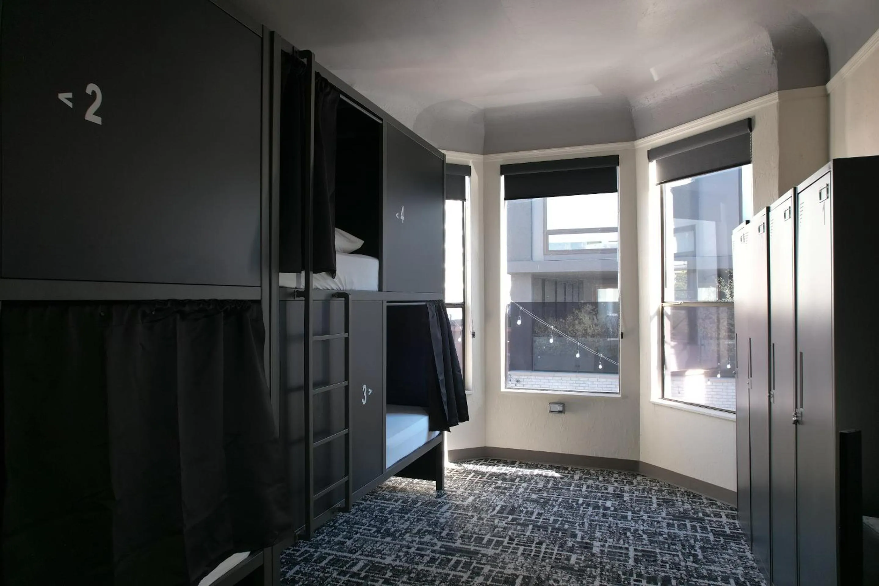 Photo of the whole room, Bed in Nap York San Francisco Sleep Station