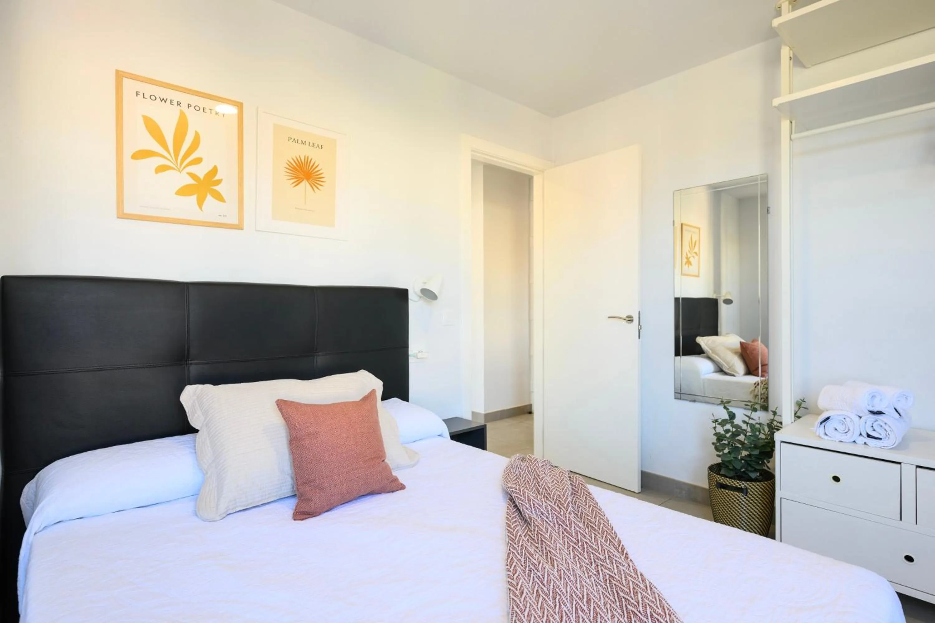 Bed in Vegueta Rooftop Suites