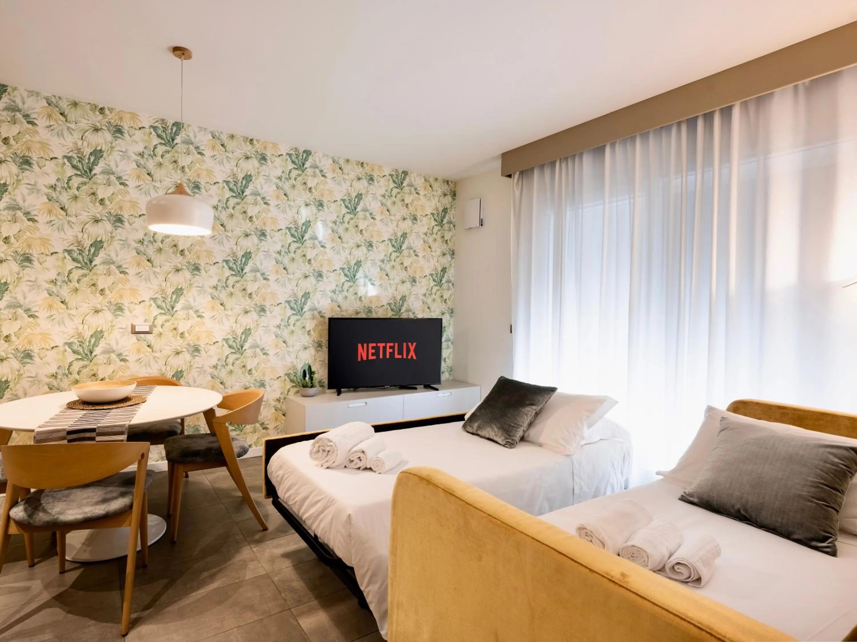 Bed in Venice Green Residence