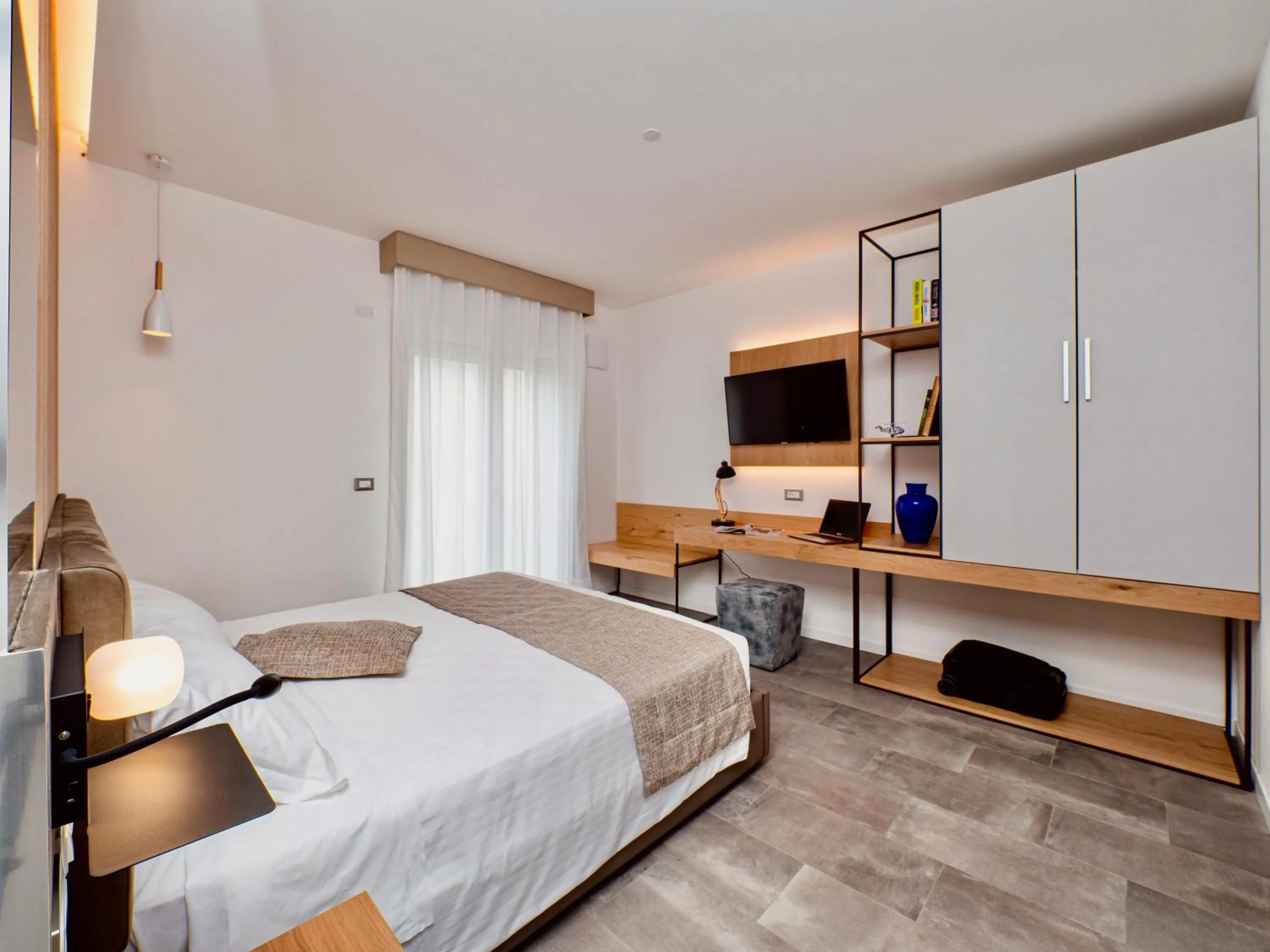 Bedroom, Bed in Venice Green Residence