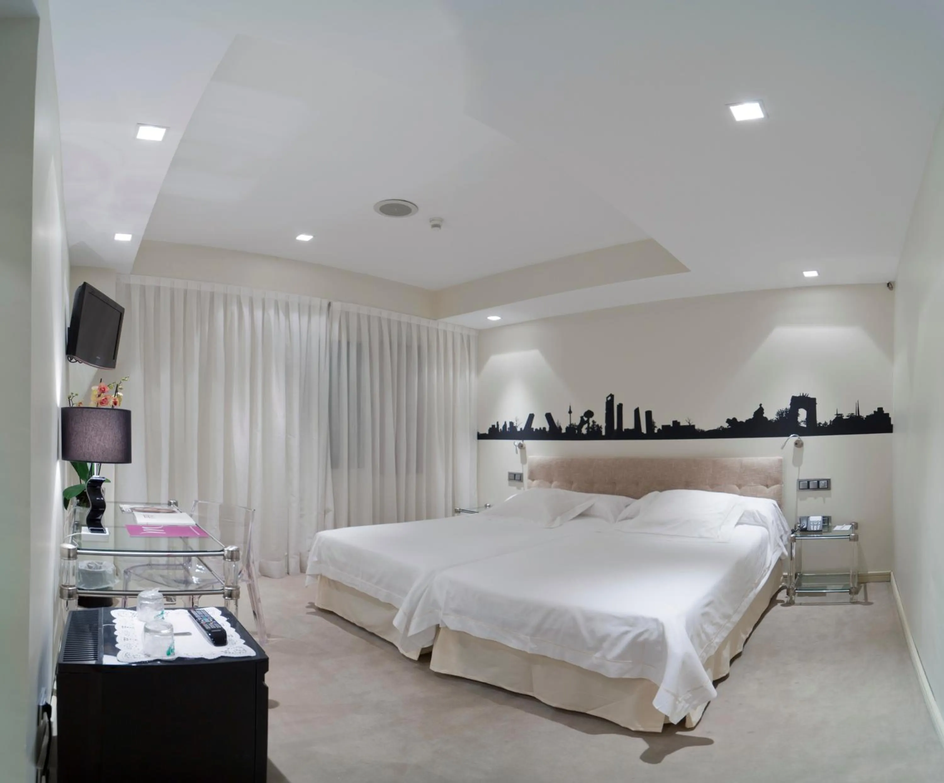 Photo of the whole room, Bed in Inhala Hotel Garden